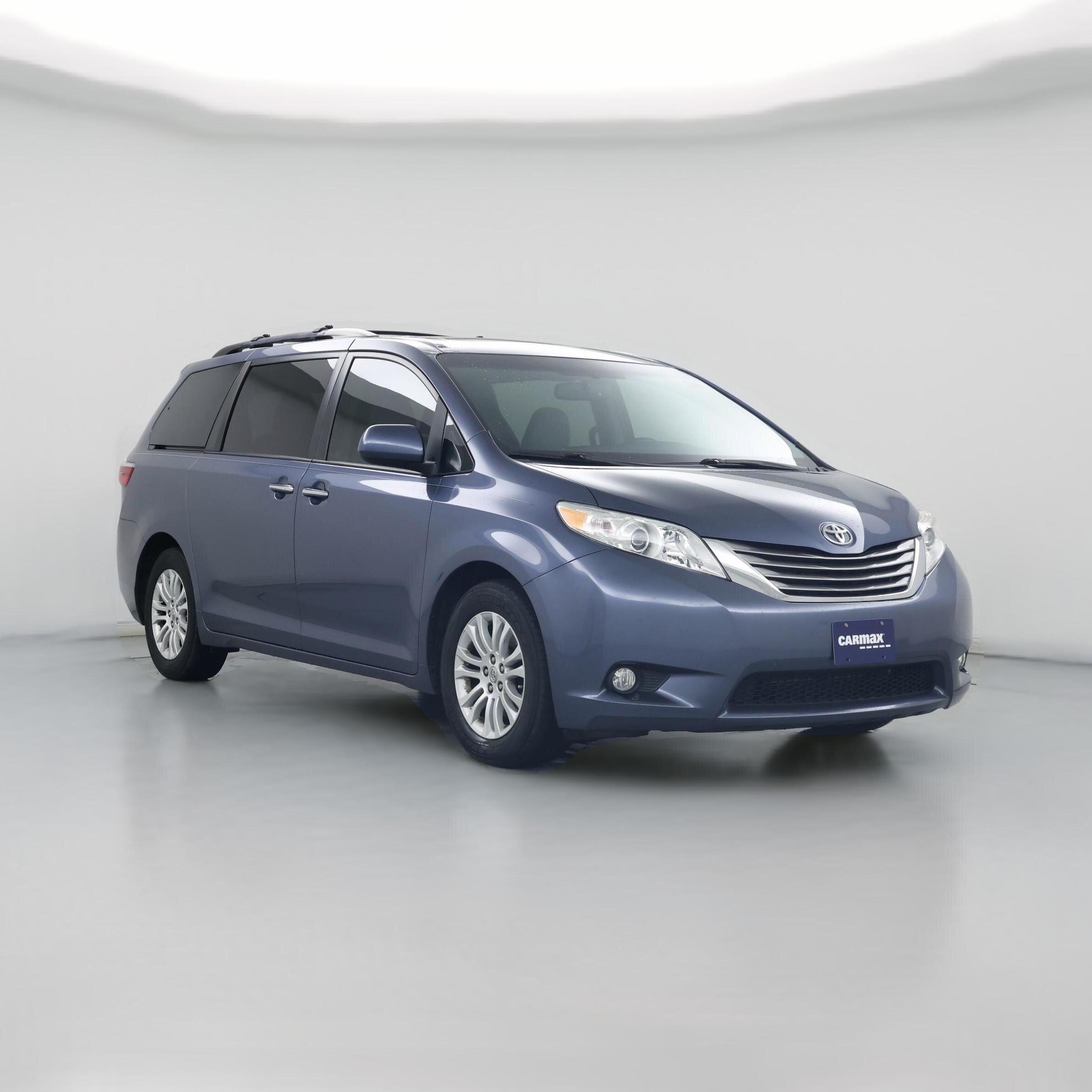 Thumbnail: 2015 Toyota Sienna - 1