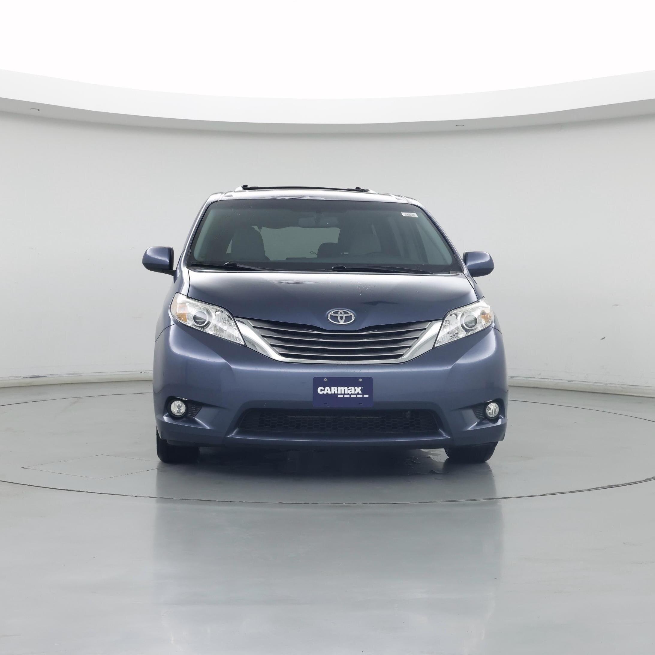 Thumbnail: 2015 Toyota Sienna - 5
