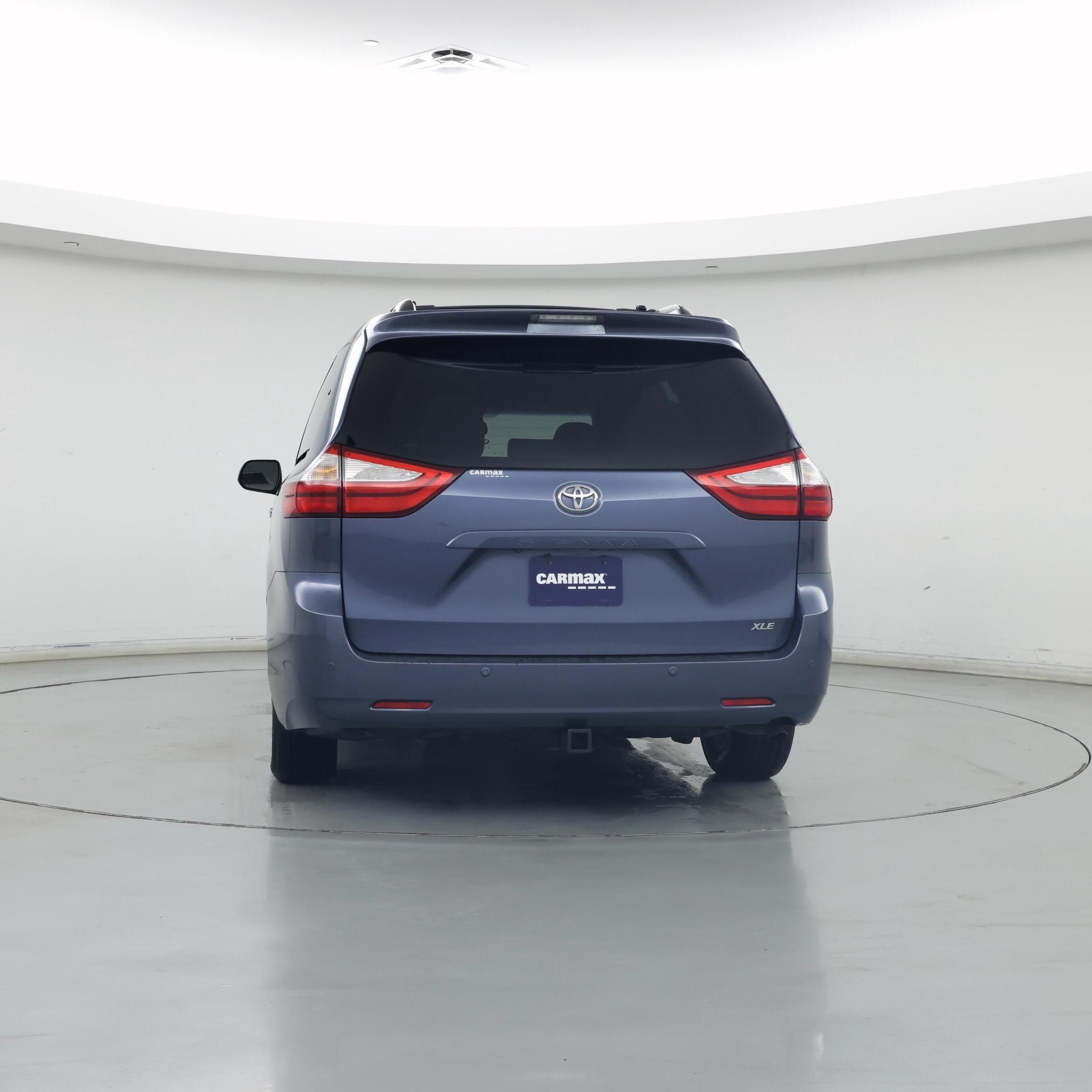 Thumbnail: 2015 Toyota Sienna - 6