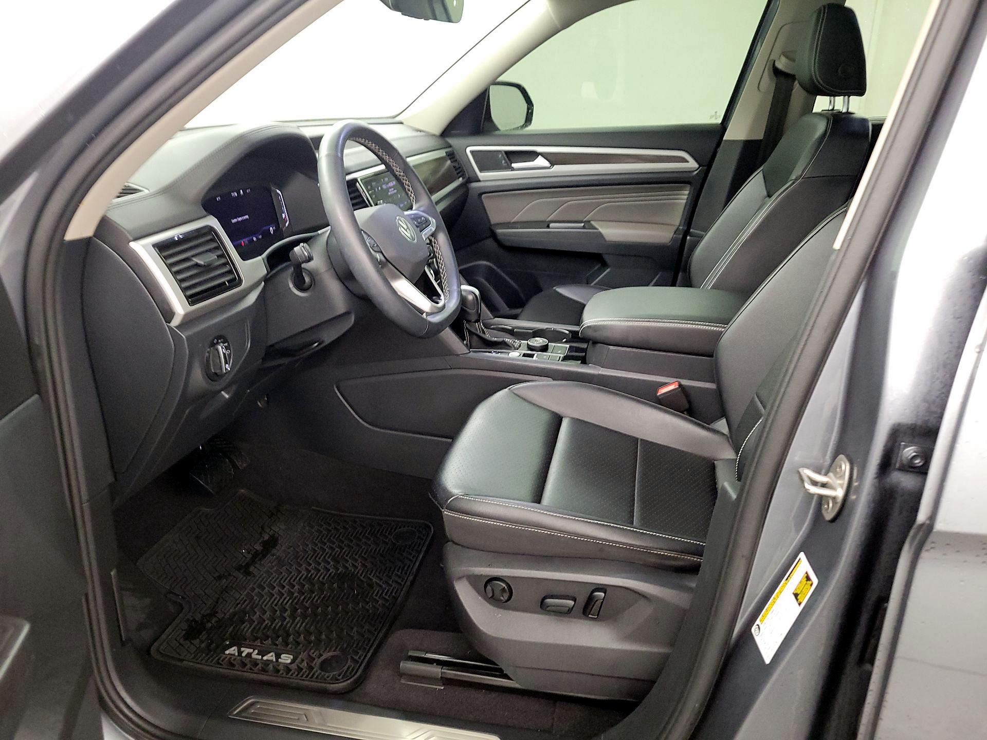 Thumbnail: 2022 Volkswagen Atlas - 11