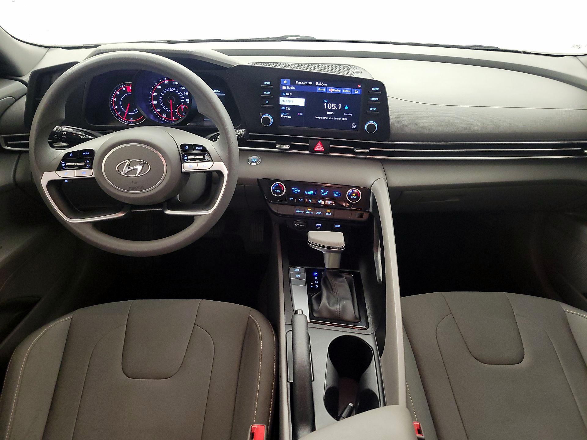 Thumbnail: 2022 Hyundai Elantra - 9