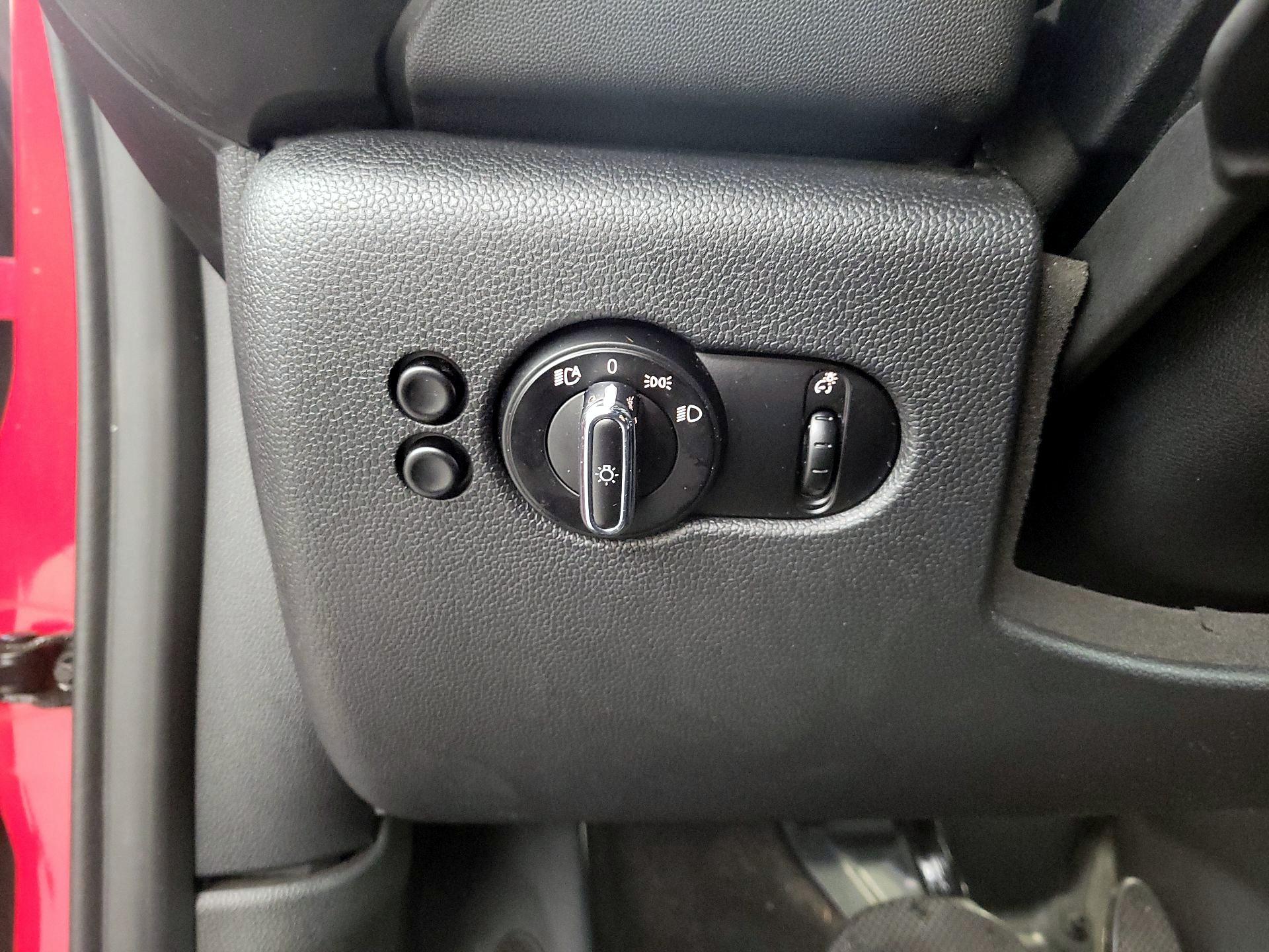 Thumbnail: 2020 MINI Cooper - 13