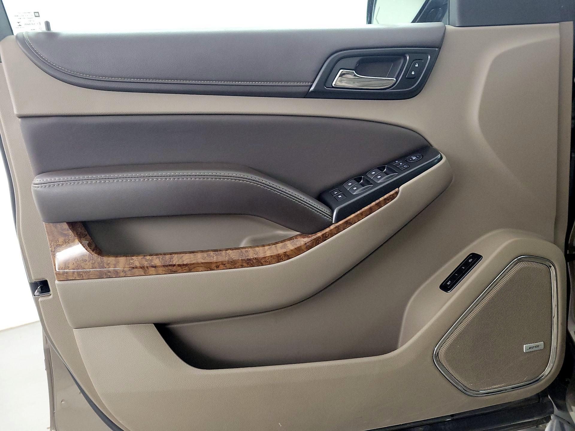 Thumbnail: 2015 Chevrolet Tahoe - 12