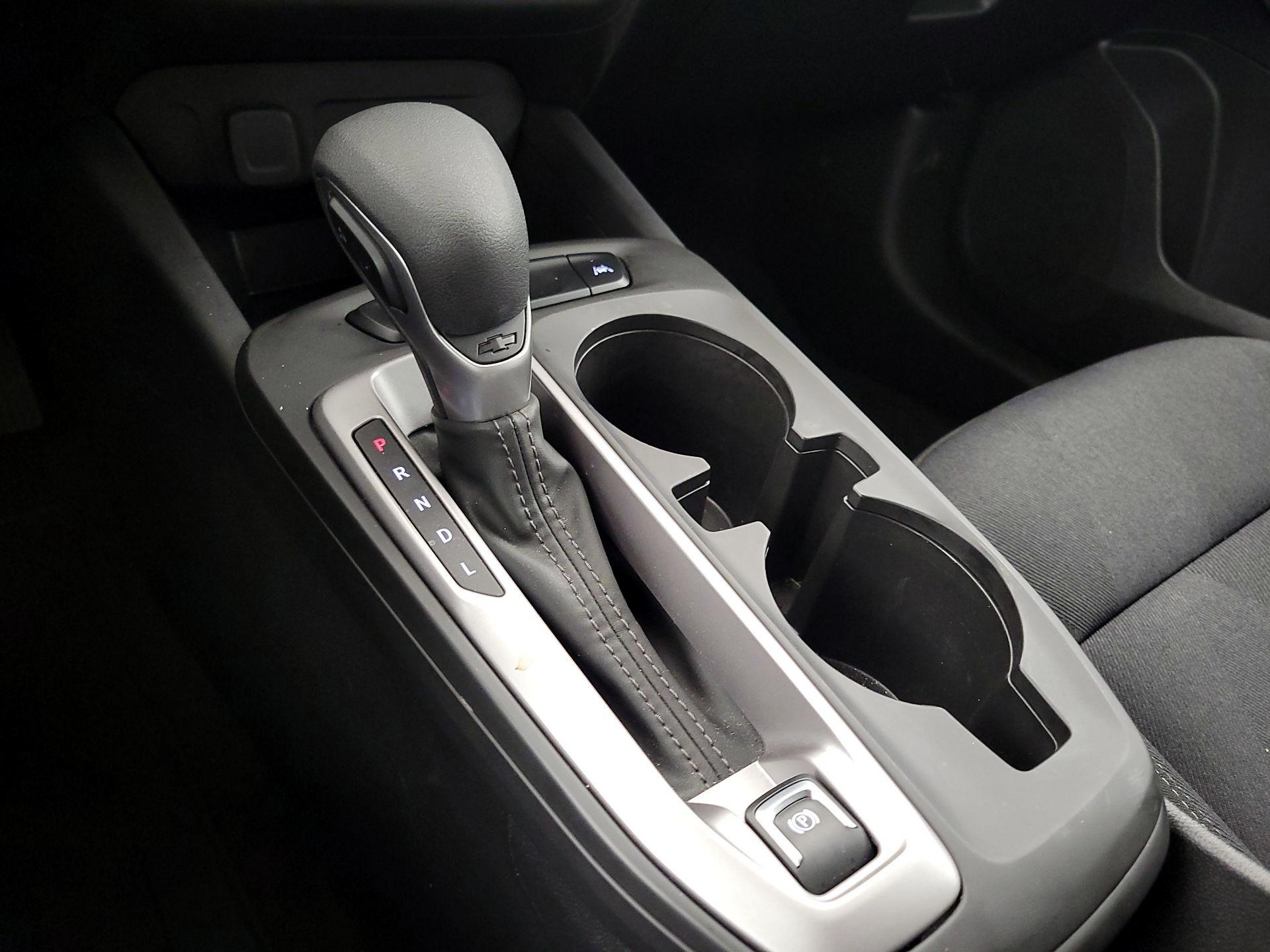 Thumbnail: 2025 Chevrolet Trax - 17