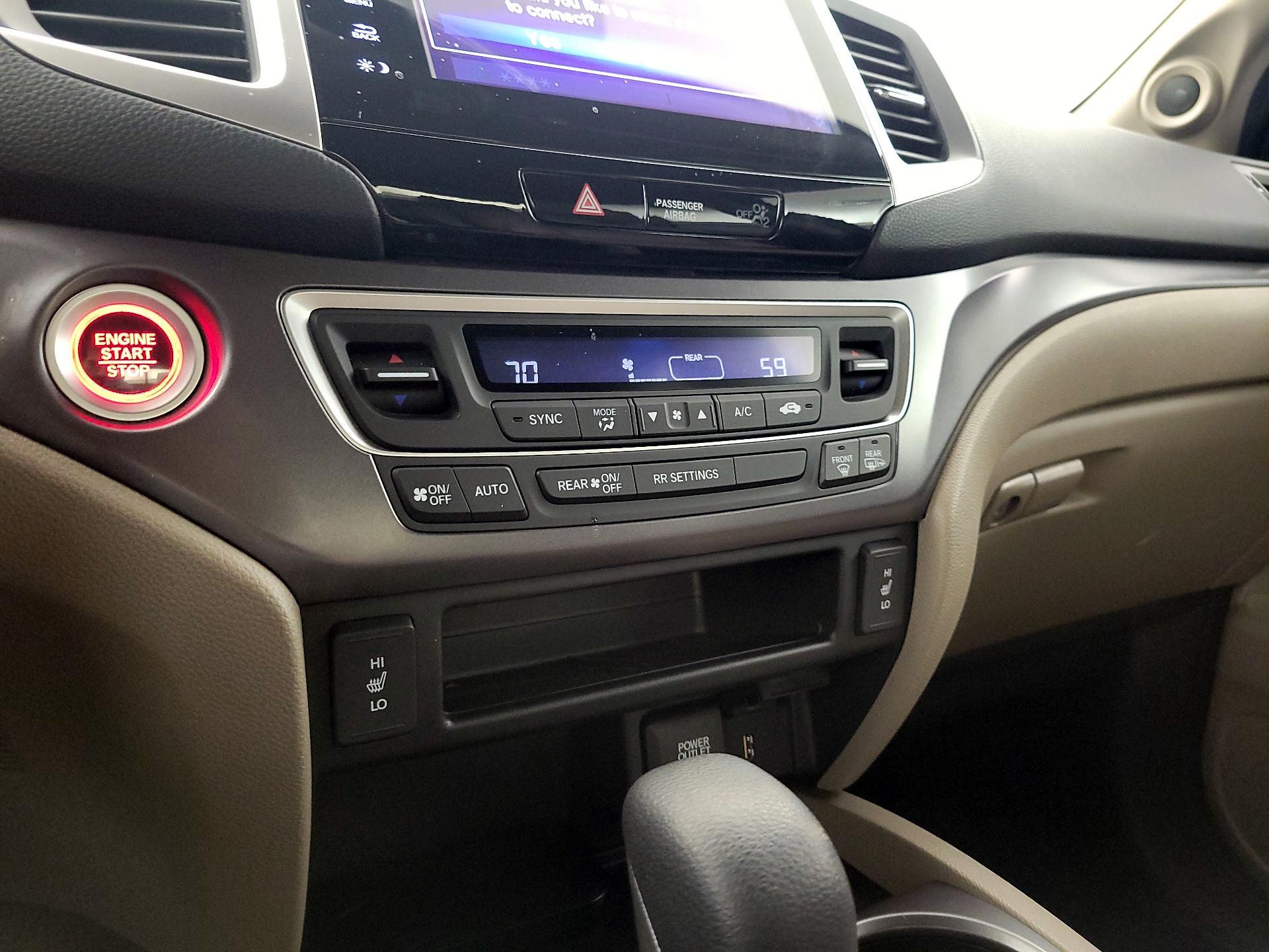 Thumbnail: 2019 Honda Ridgeline - 16