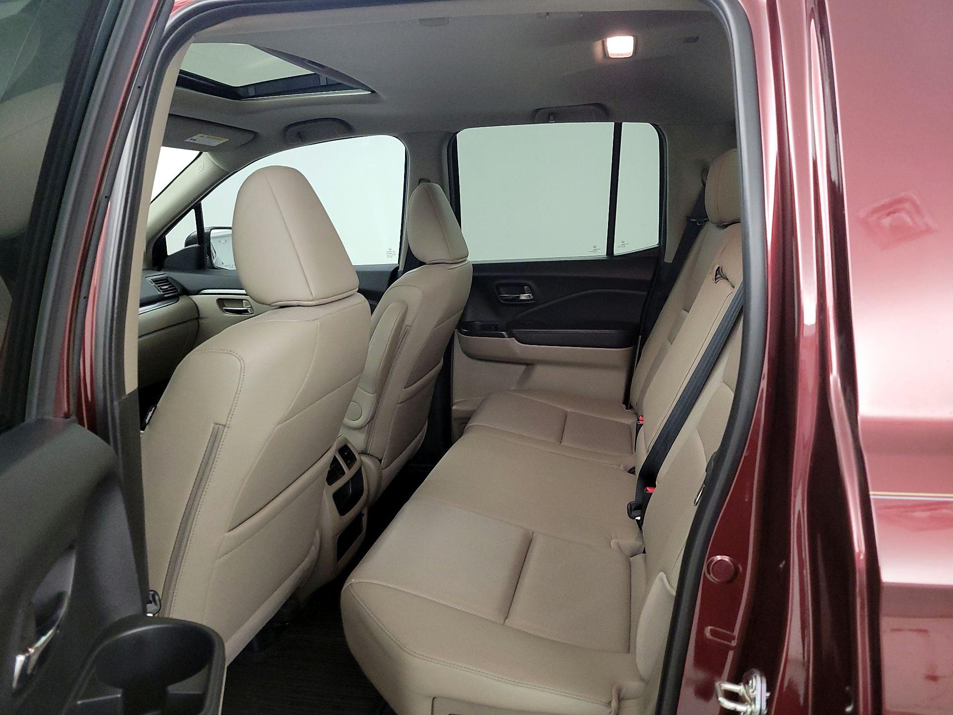 Thumbnail: 2019 Honda Ridgeline - 20