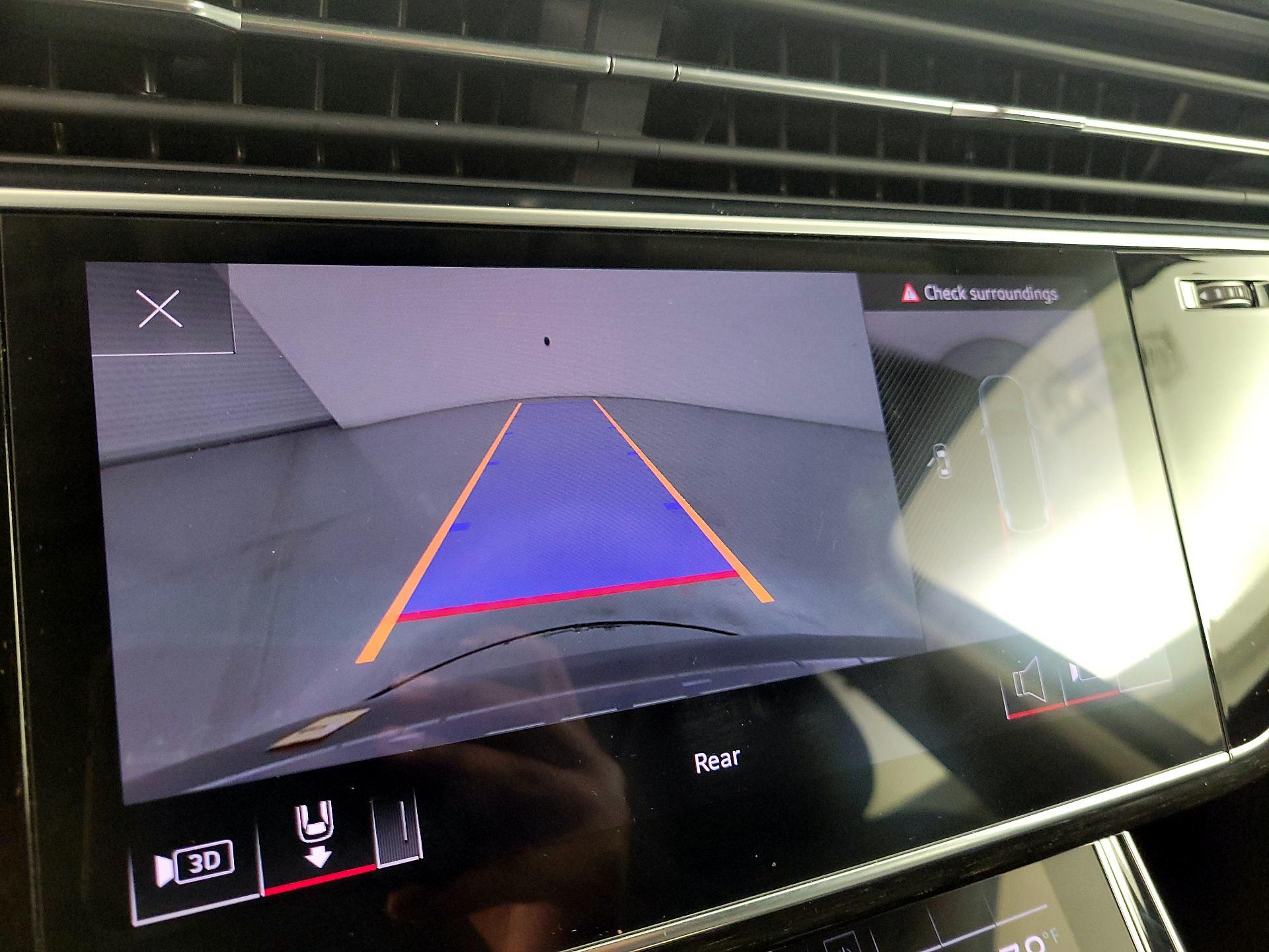 Thumbnail: 2021 Audi Q7 - 15