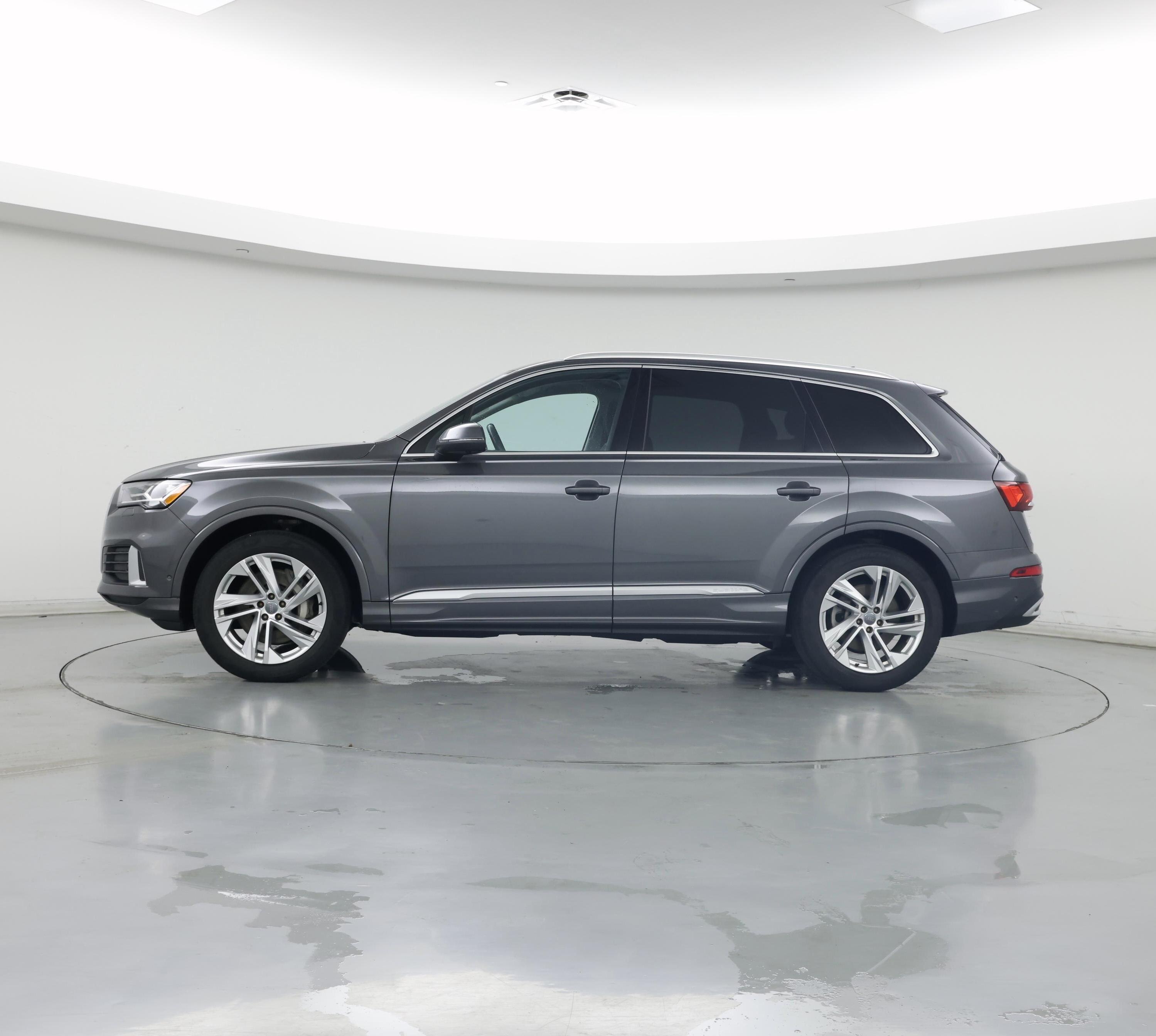 Thumbnail: 2021 Audi Q7 - 3