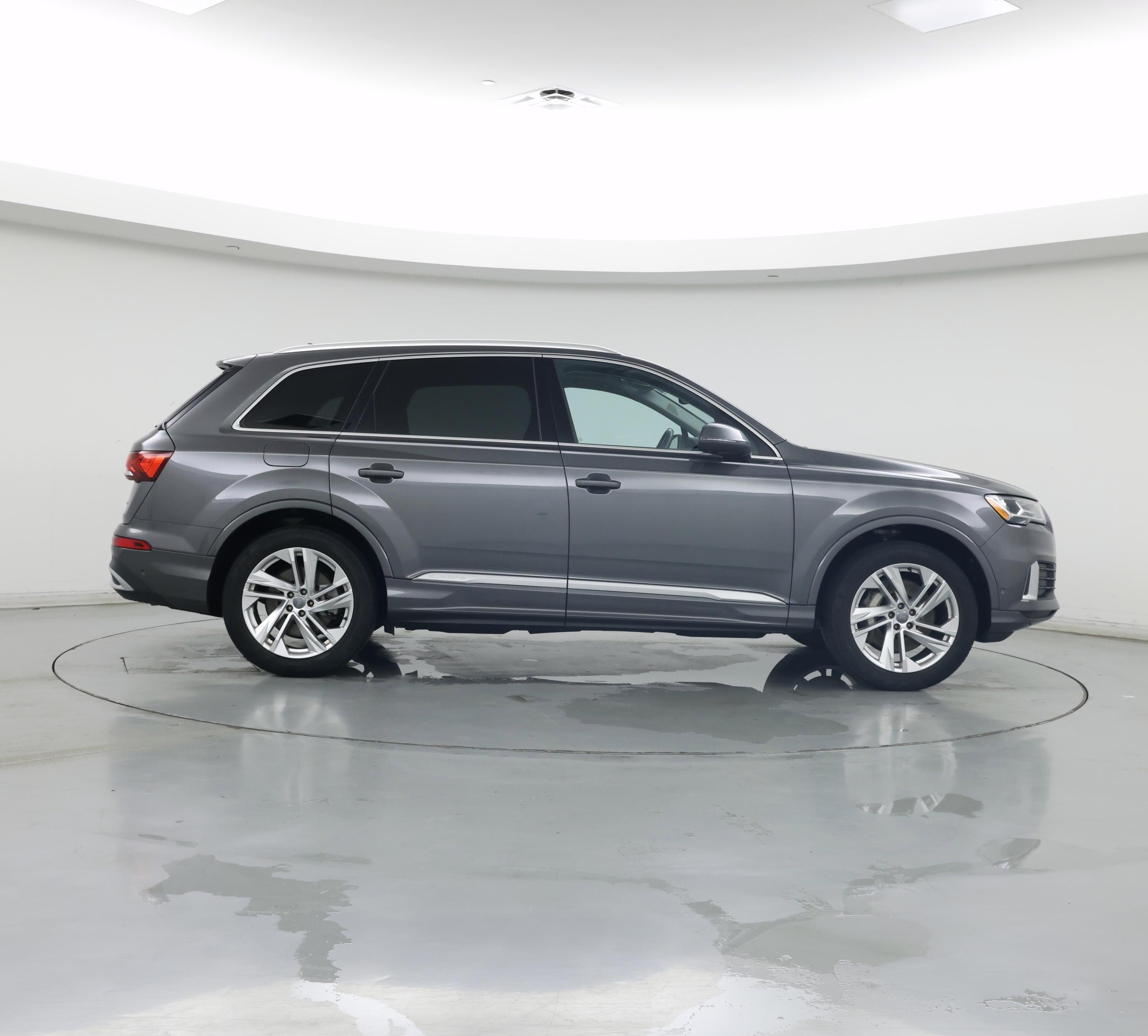 Thumbnail: 2021 Audi Q7 - 7