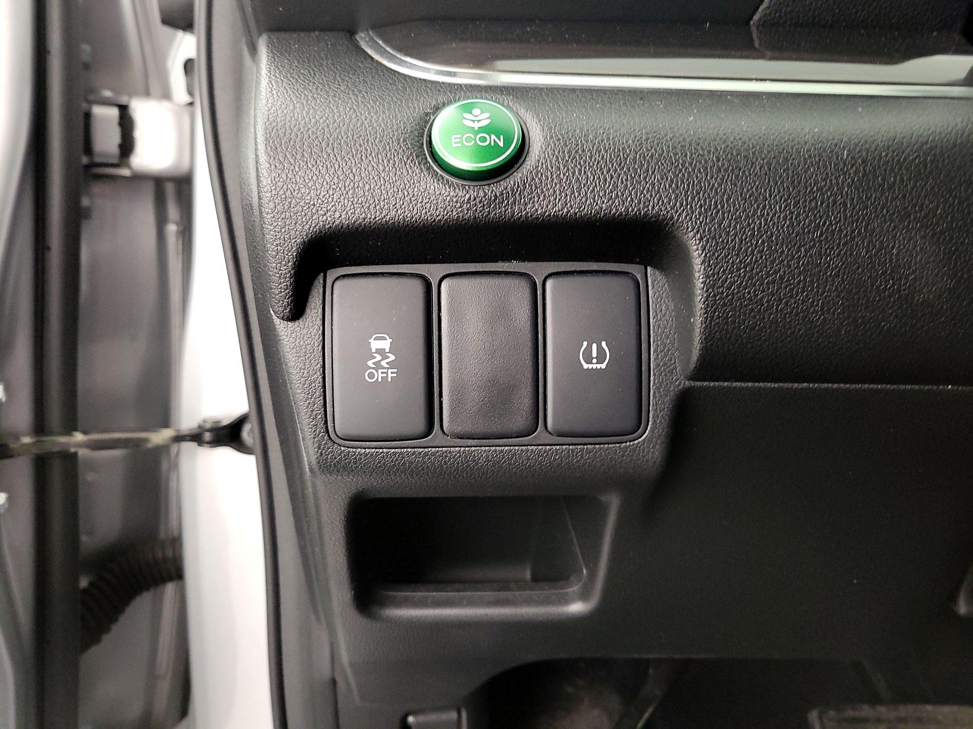 Thumbnail: 2016 Honda CR-V - 13