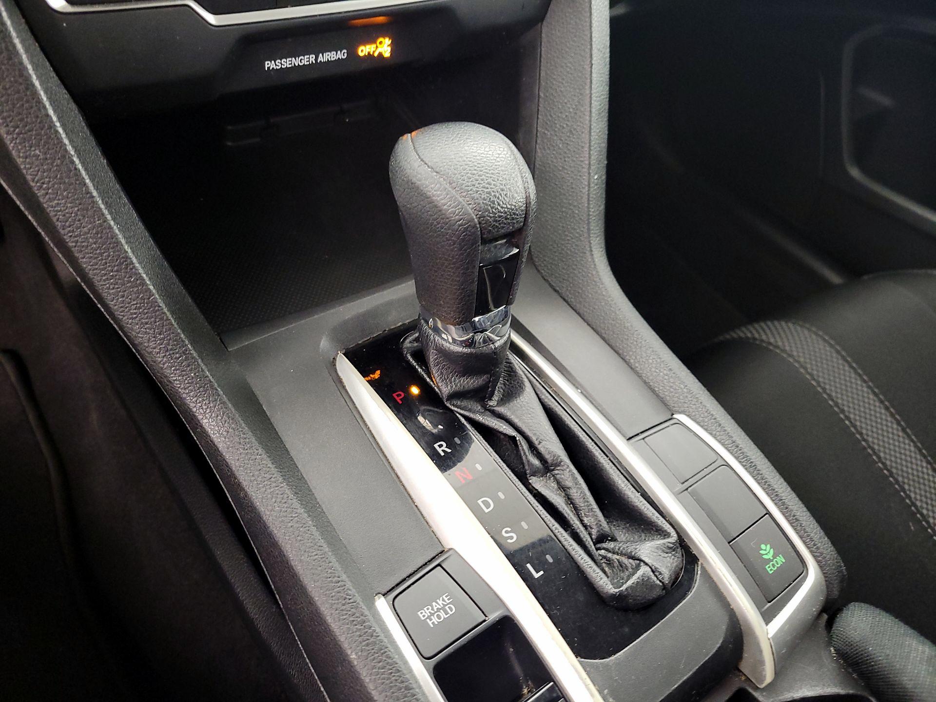 Thumbnail: 2019 Honda Civic - 17