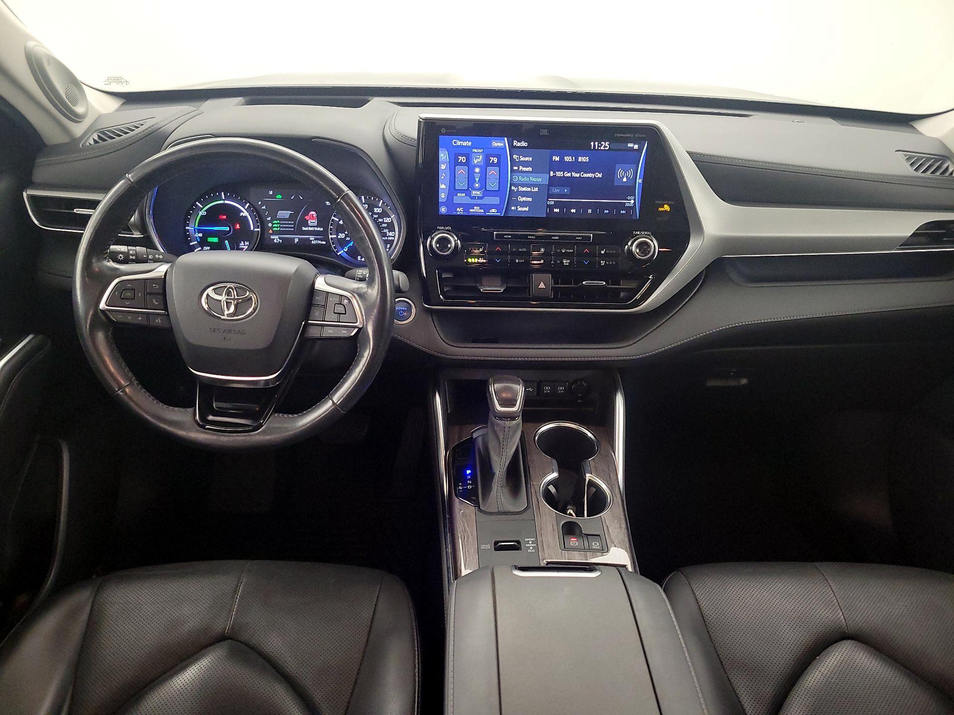 Thumbnail: 2021 Toyota Highlander - 9