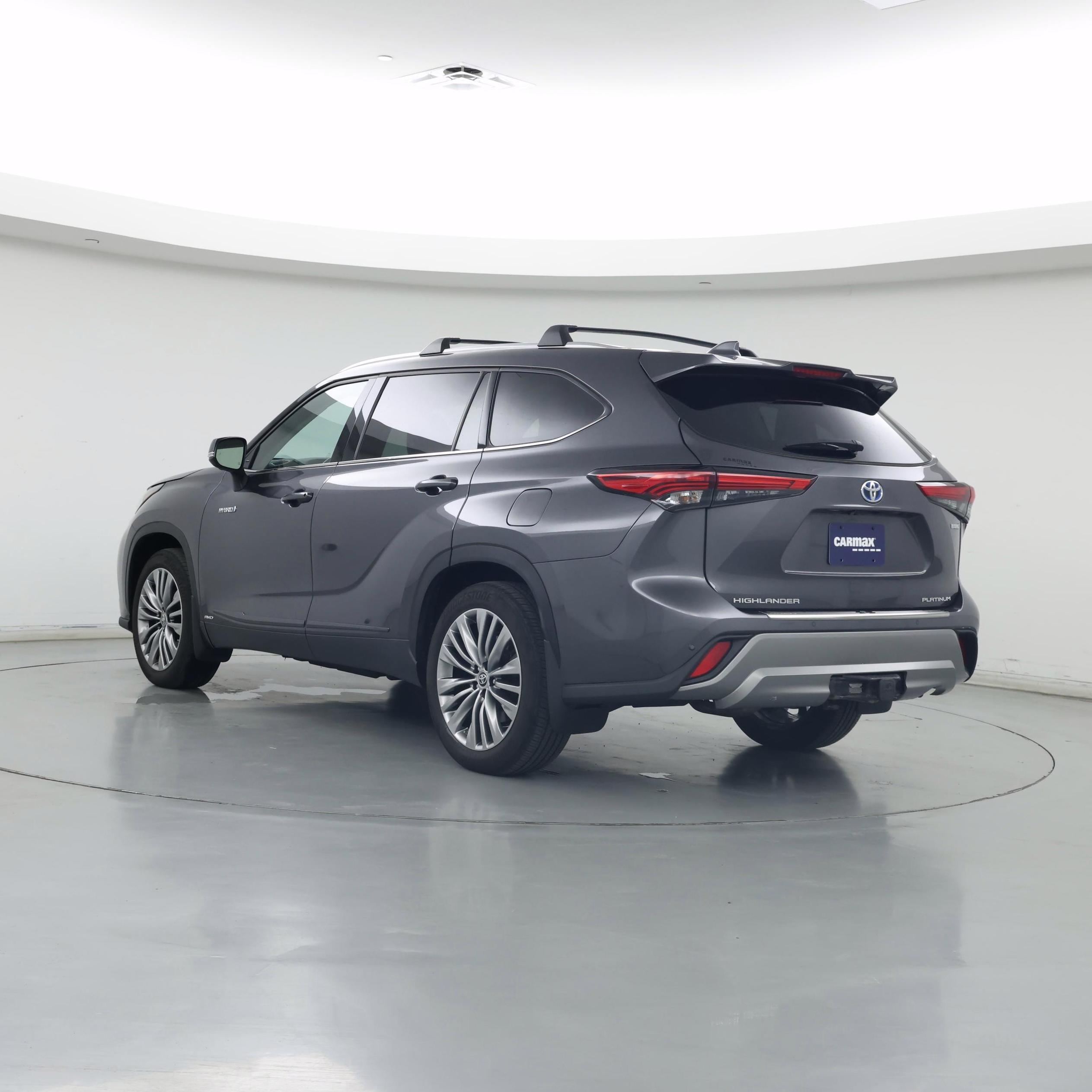 Thumbnail: 2021 Toyota Highlander - 2