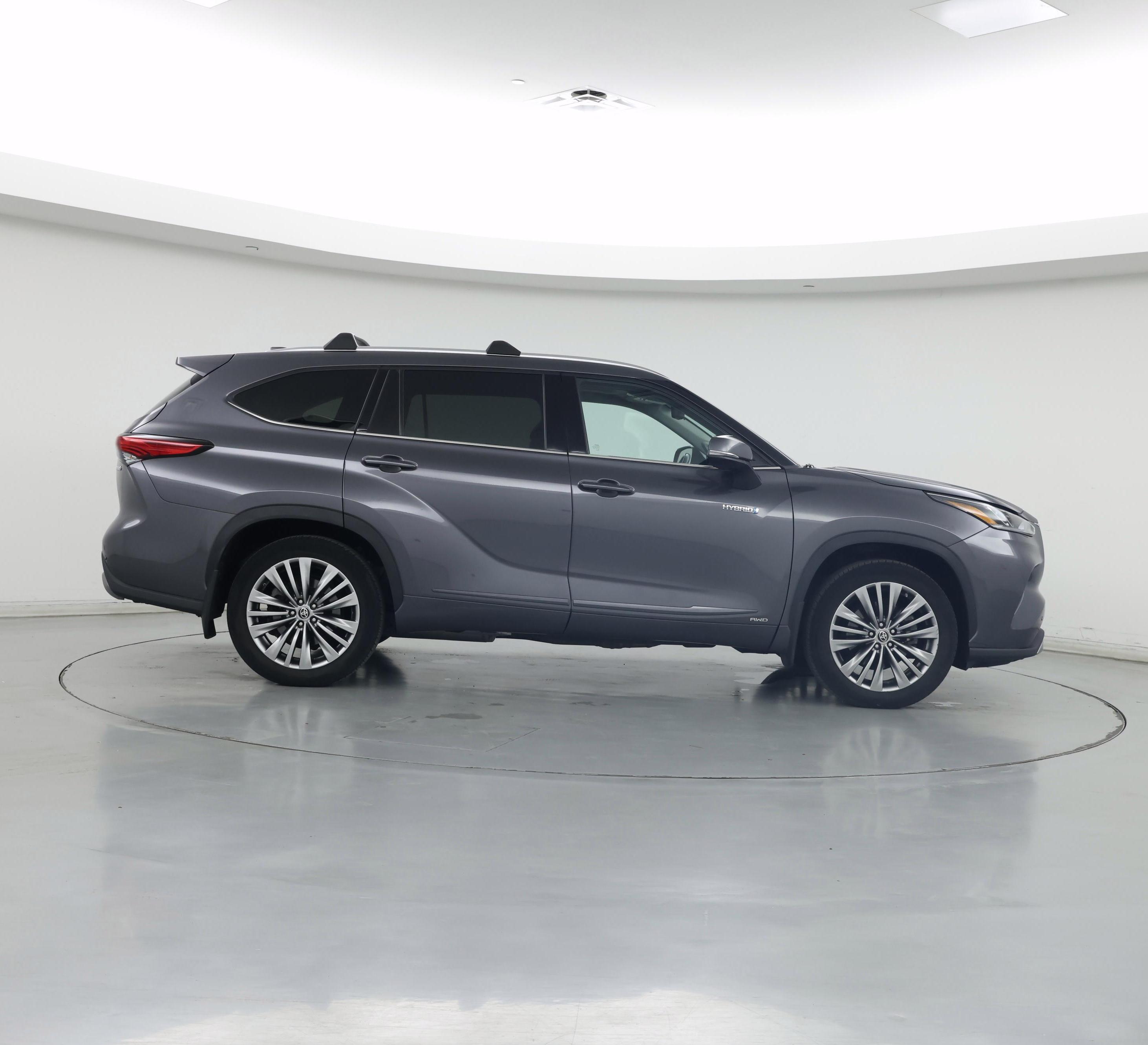 Thumbnail: 2021 Toyota Highlander - 7