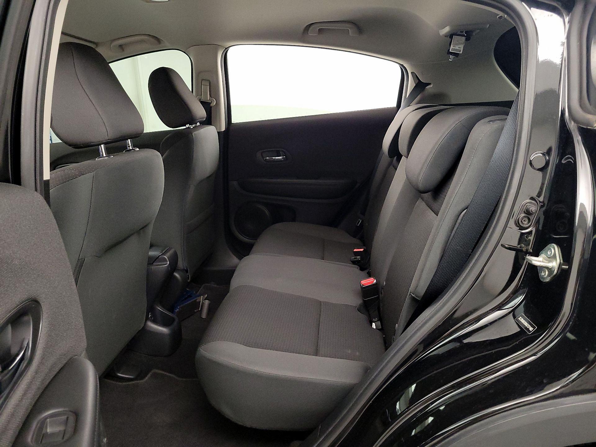 Thumbnail: 2019 Honda HR-V - 19