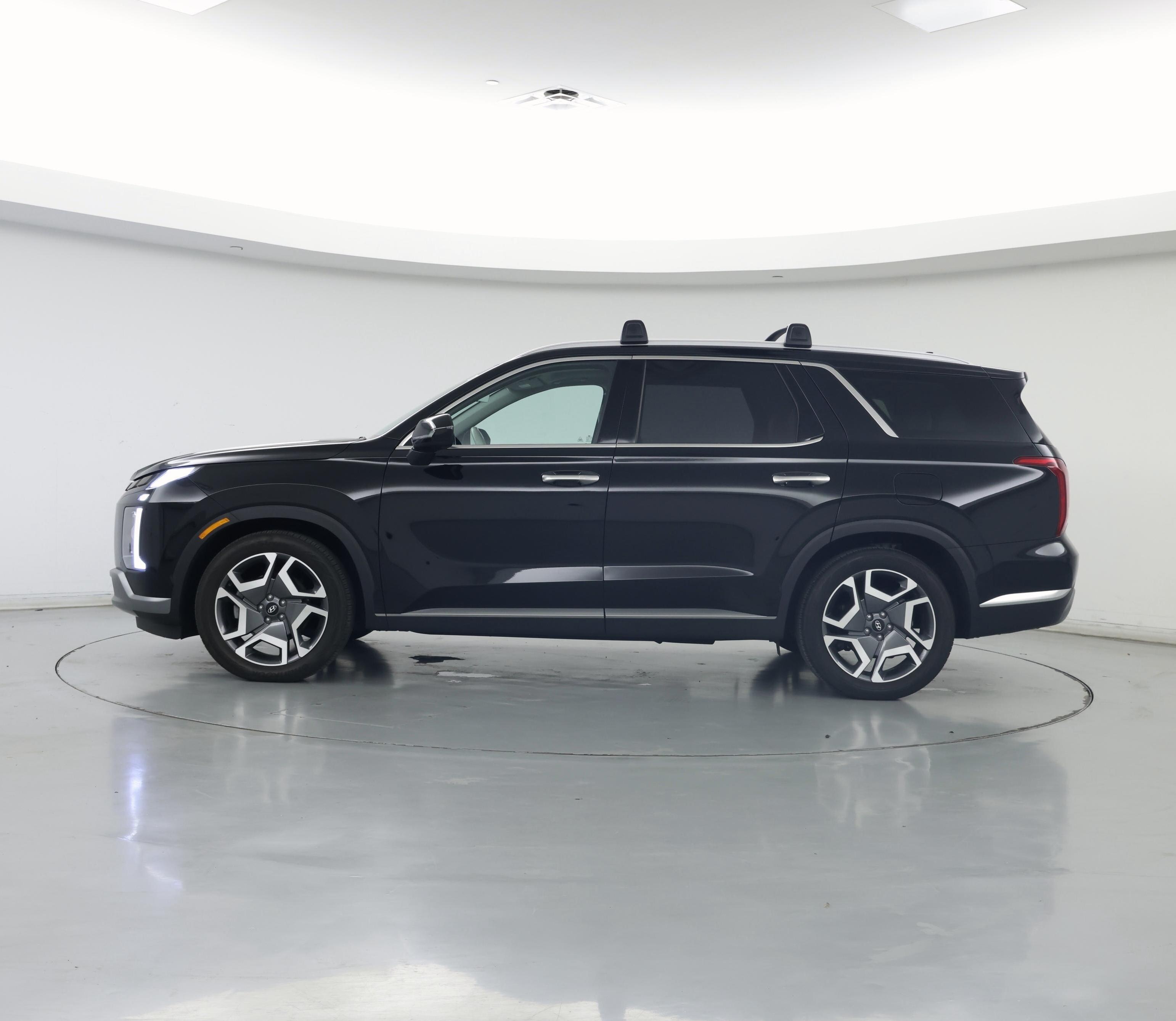 Thumbnail: 2023 Hyundai Palisade - 3