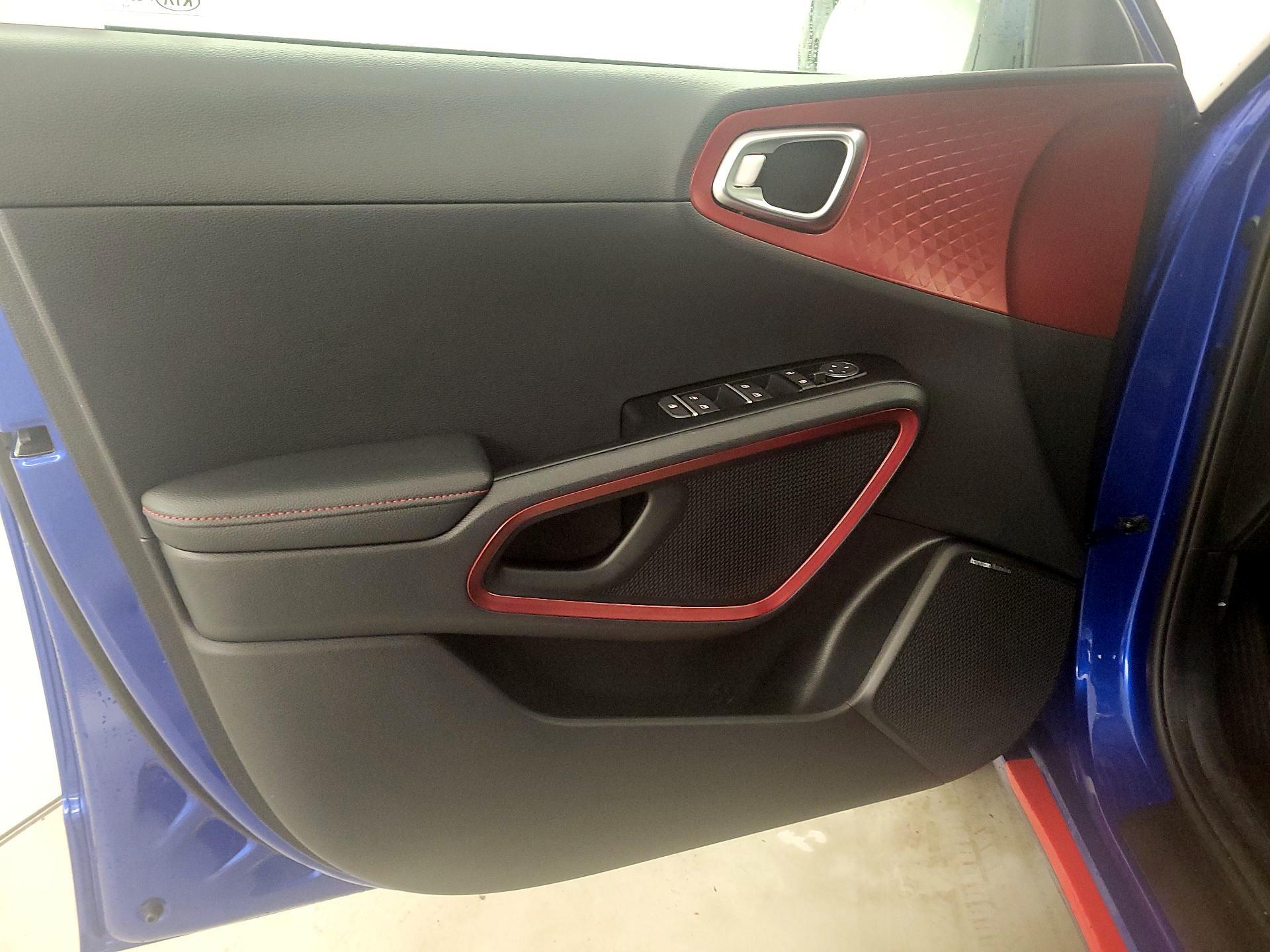 Thumbnail: 2020 Kia Soul - 12