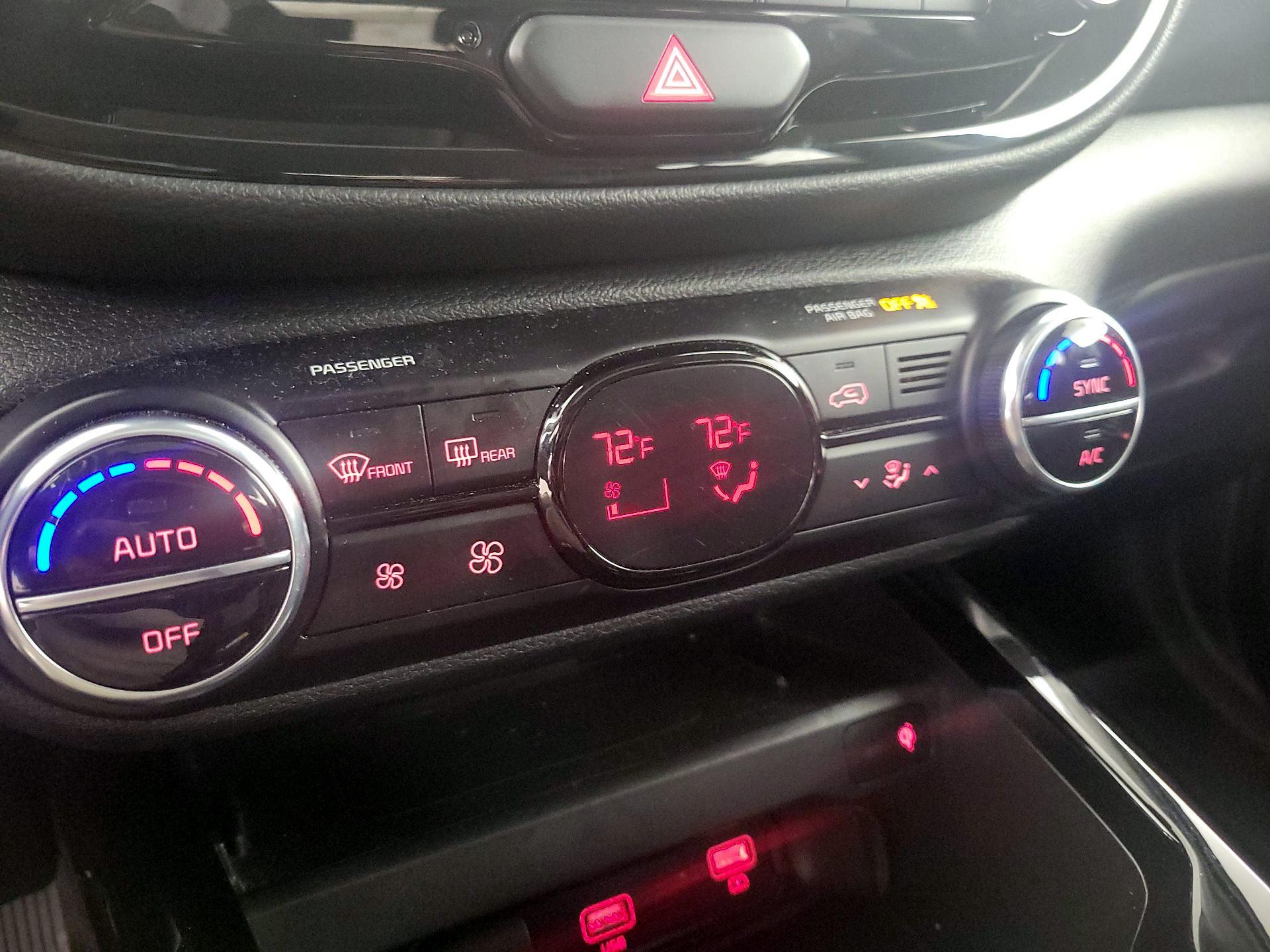 Thumbnail: 2020 Kia Soul - 17