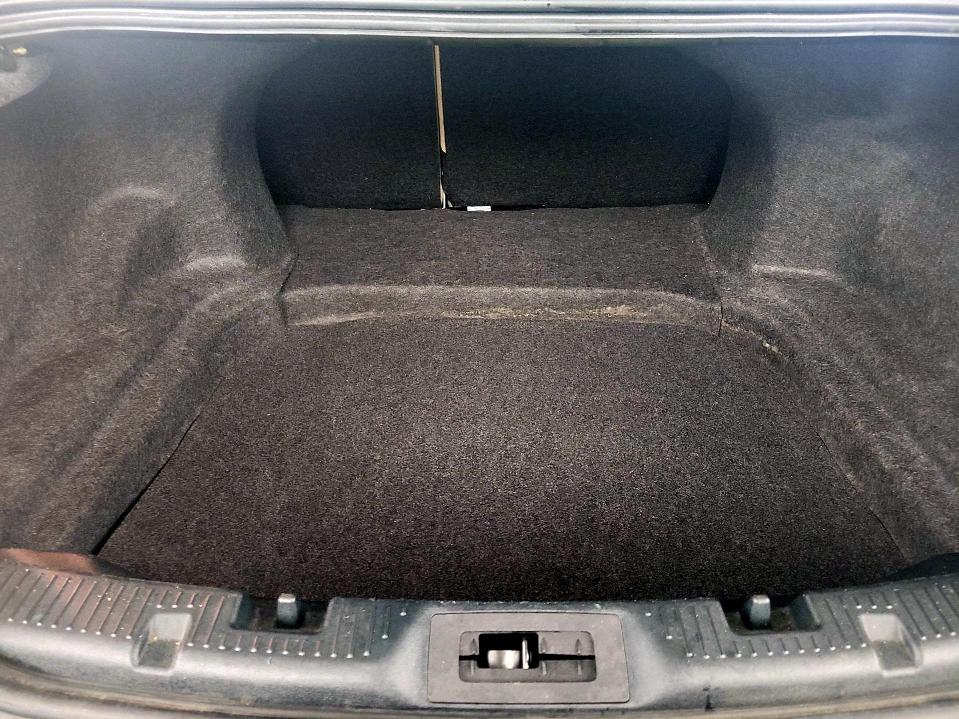 Thumbnail: 2015 Ford Taurus - 20