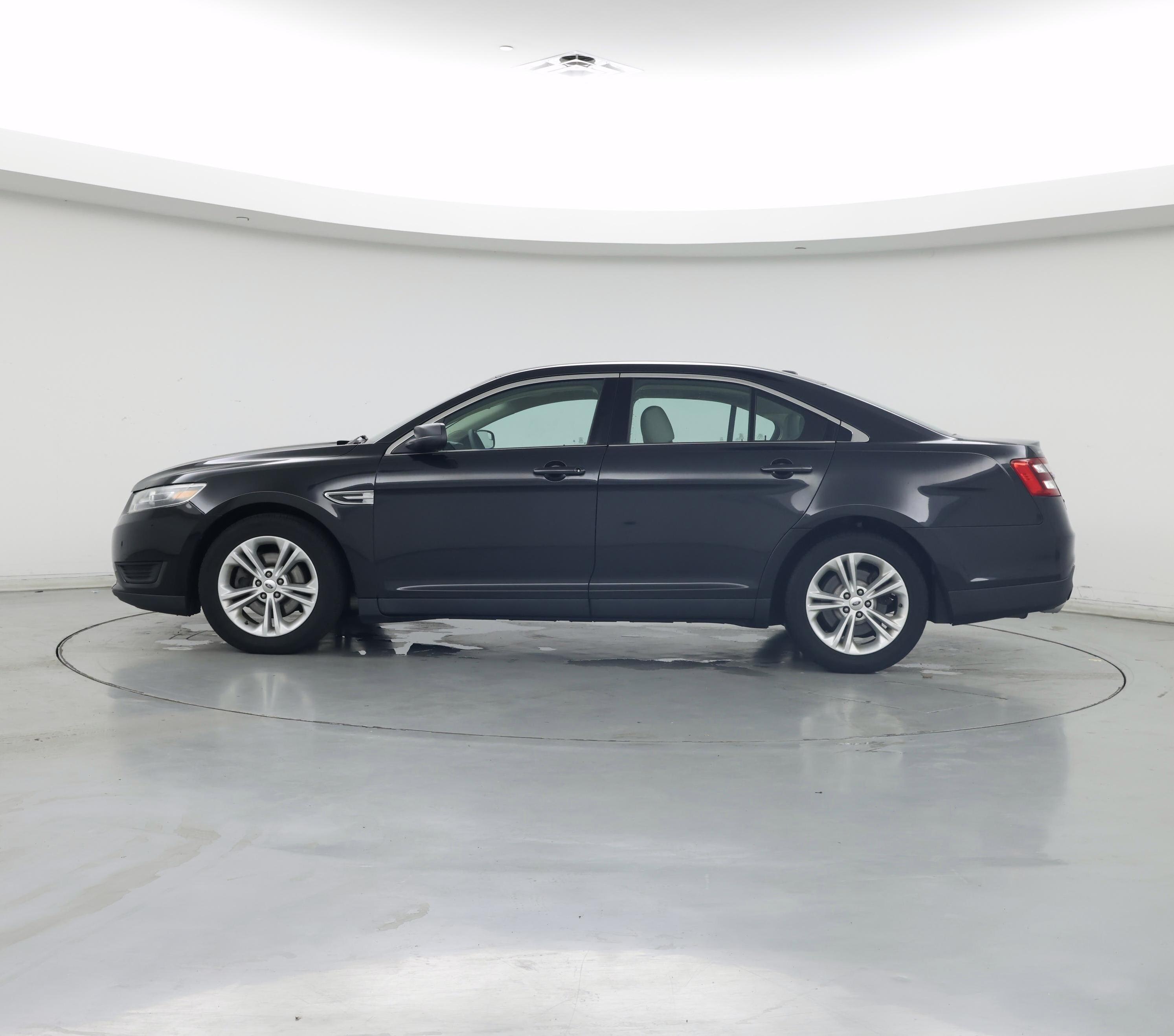 Thumbnail: 2015 Ford Taurus - 3