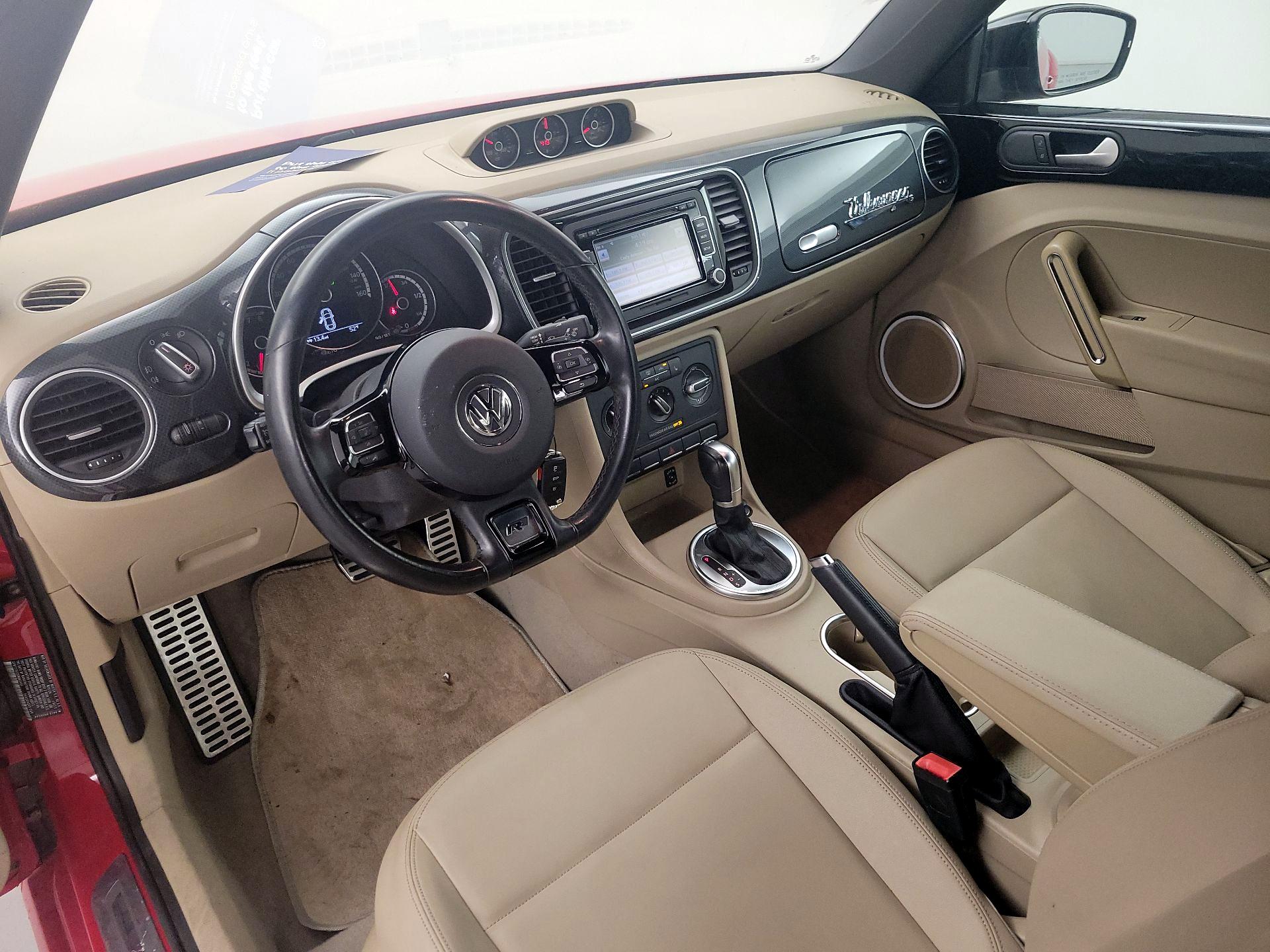 Thumbnail: 2014 Volkswagen Beetle - 9