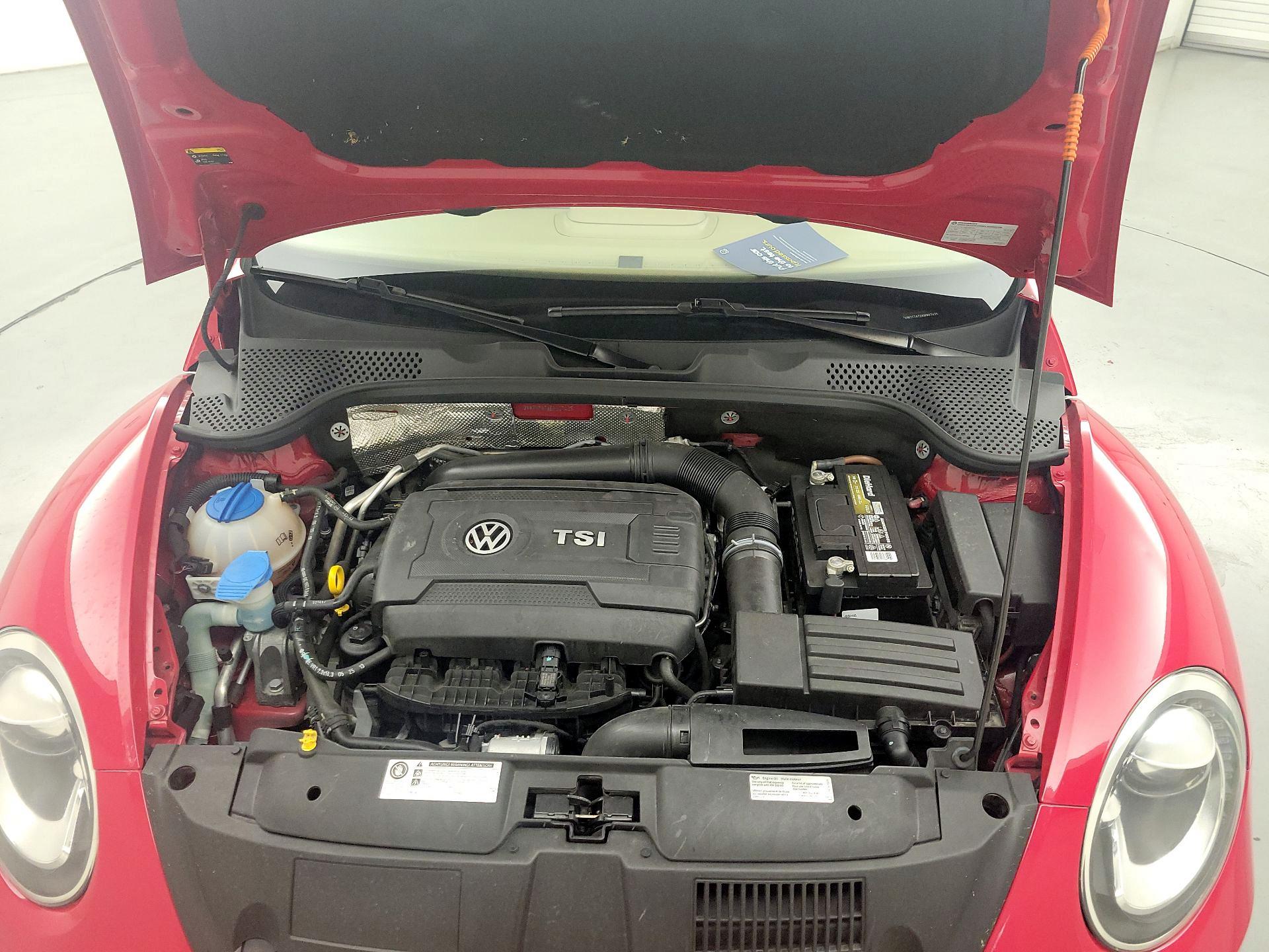 Thumbnail: 2014 Volkswagen Beetle - 20