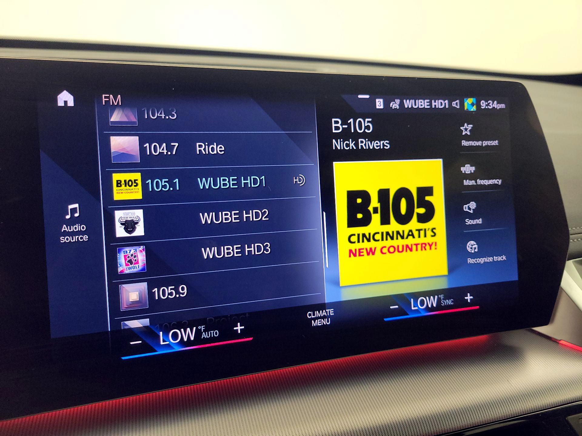 Thumbnail: 2023 BMW X1 - 16