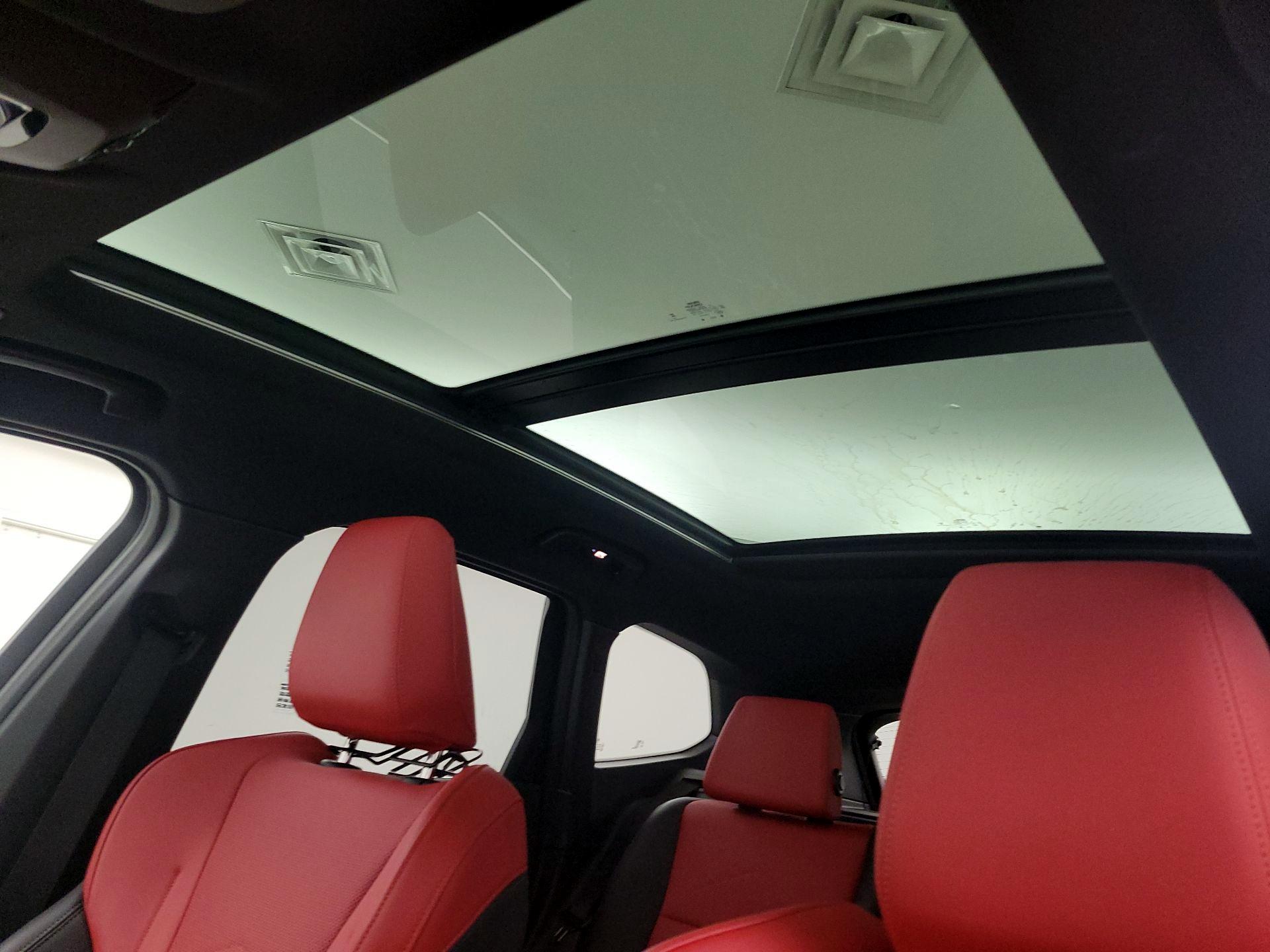 Thumbnail: 2023 BMW X1 - 20