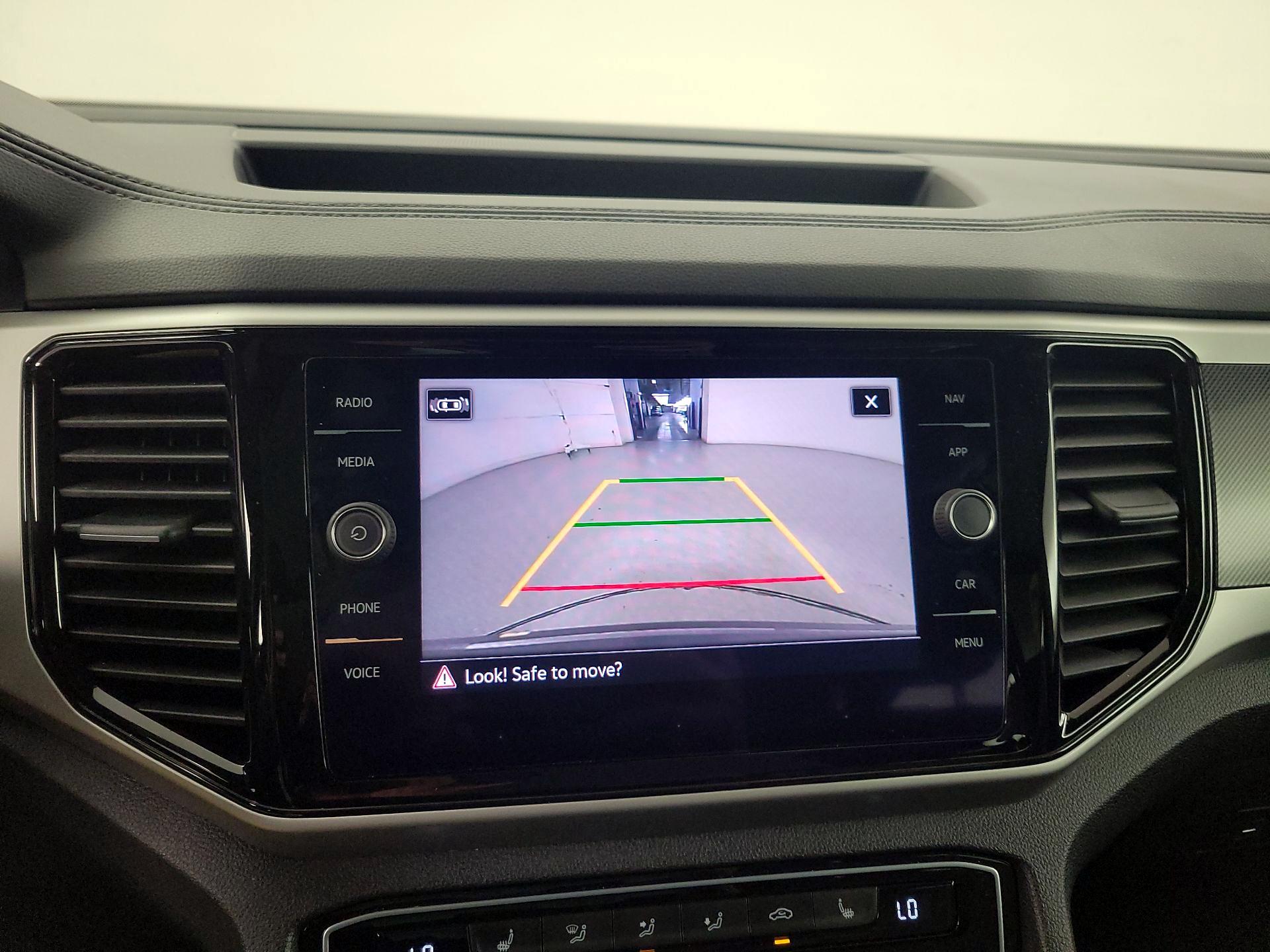 Thumbnail: 2022 Volkswagen Atlas - 15