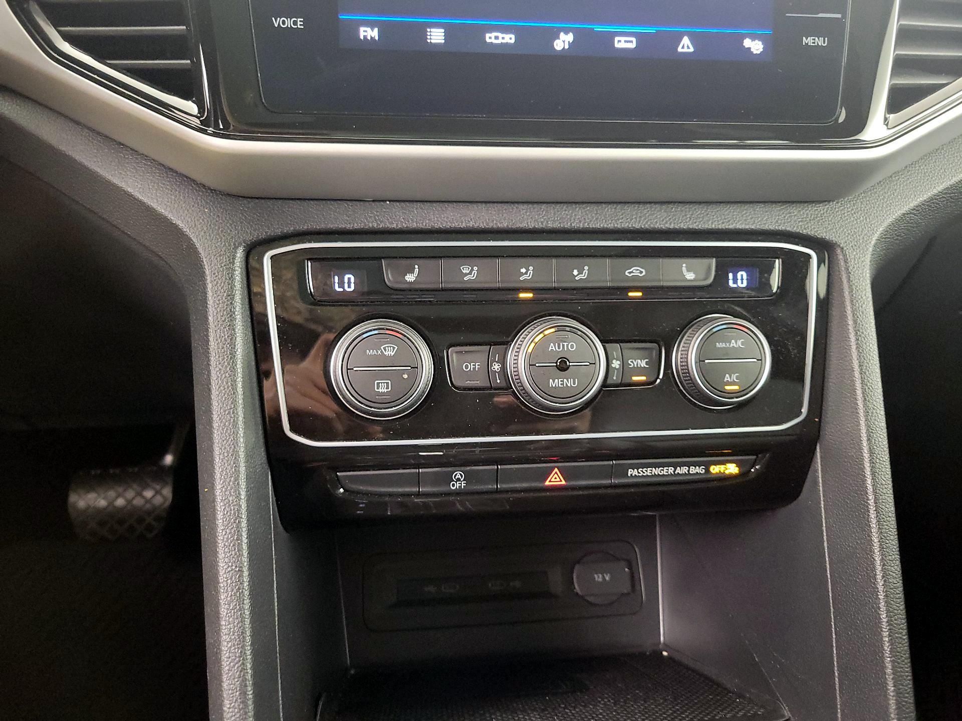 Thumbnail: 2022 Volkswagen Atlas - 17