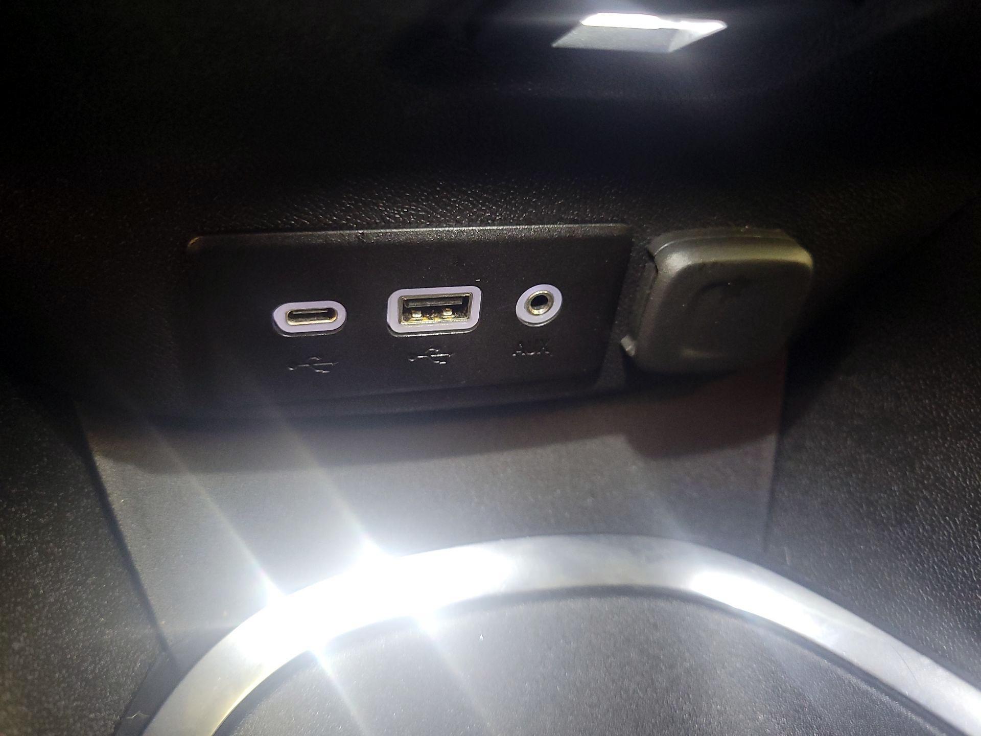 Thumbnail: 2022 Chevrolet Malibu - 18