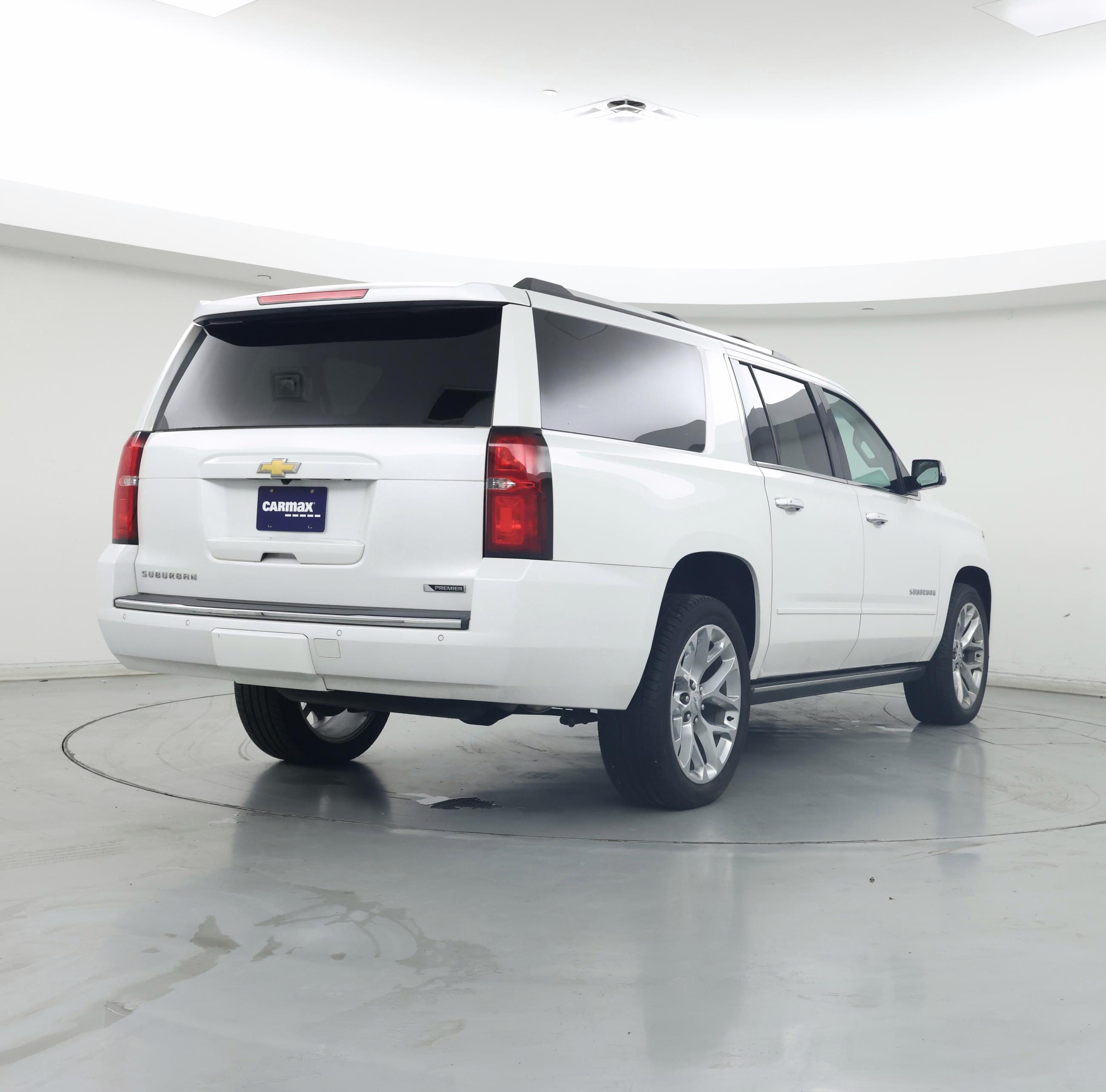 Thumbnail: 2017 Chevrolet Suburban - 8