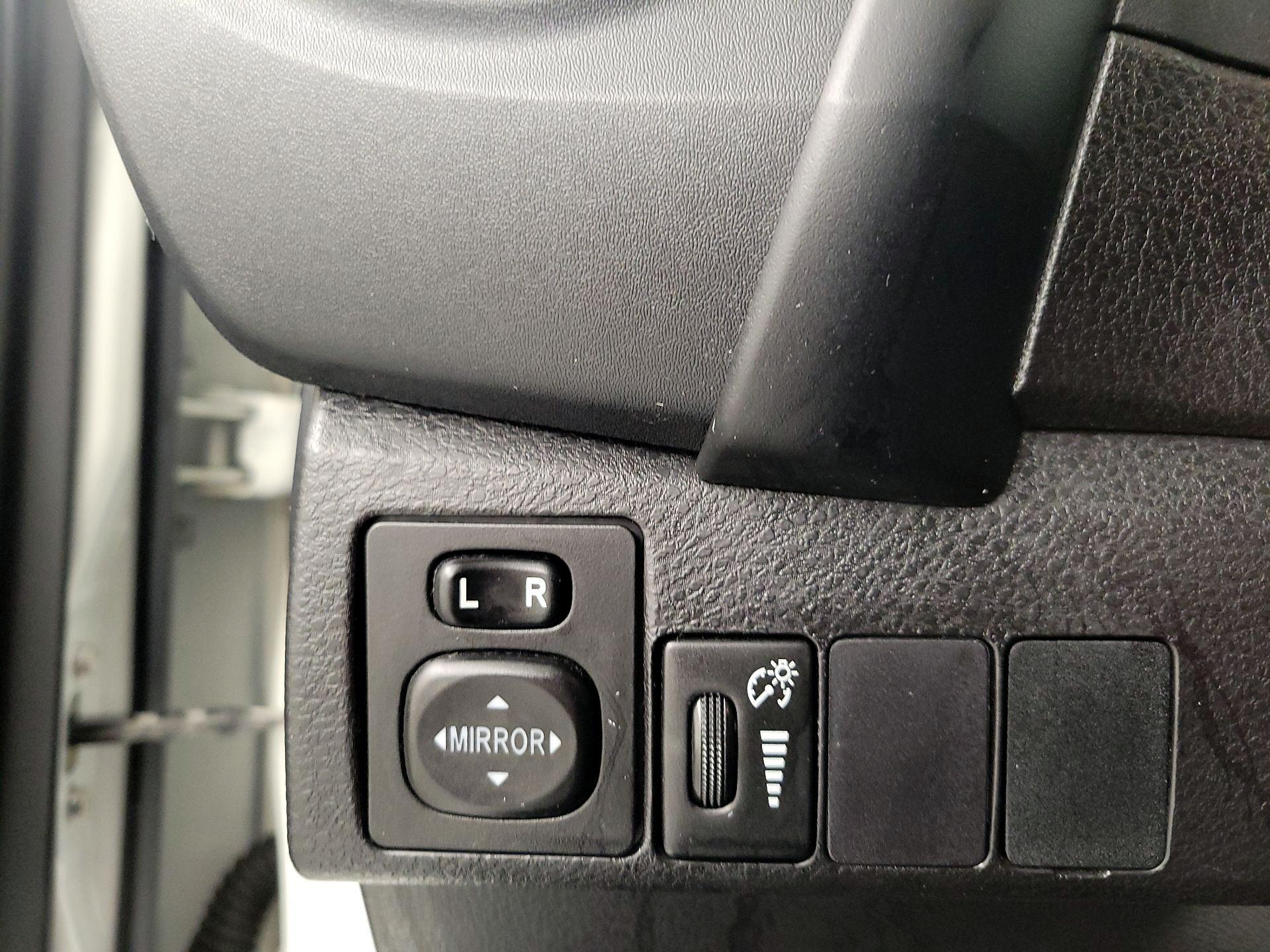 Thumbnail: 2018 Toyota Corolla - 13