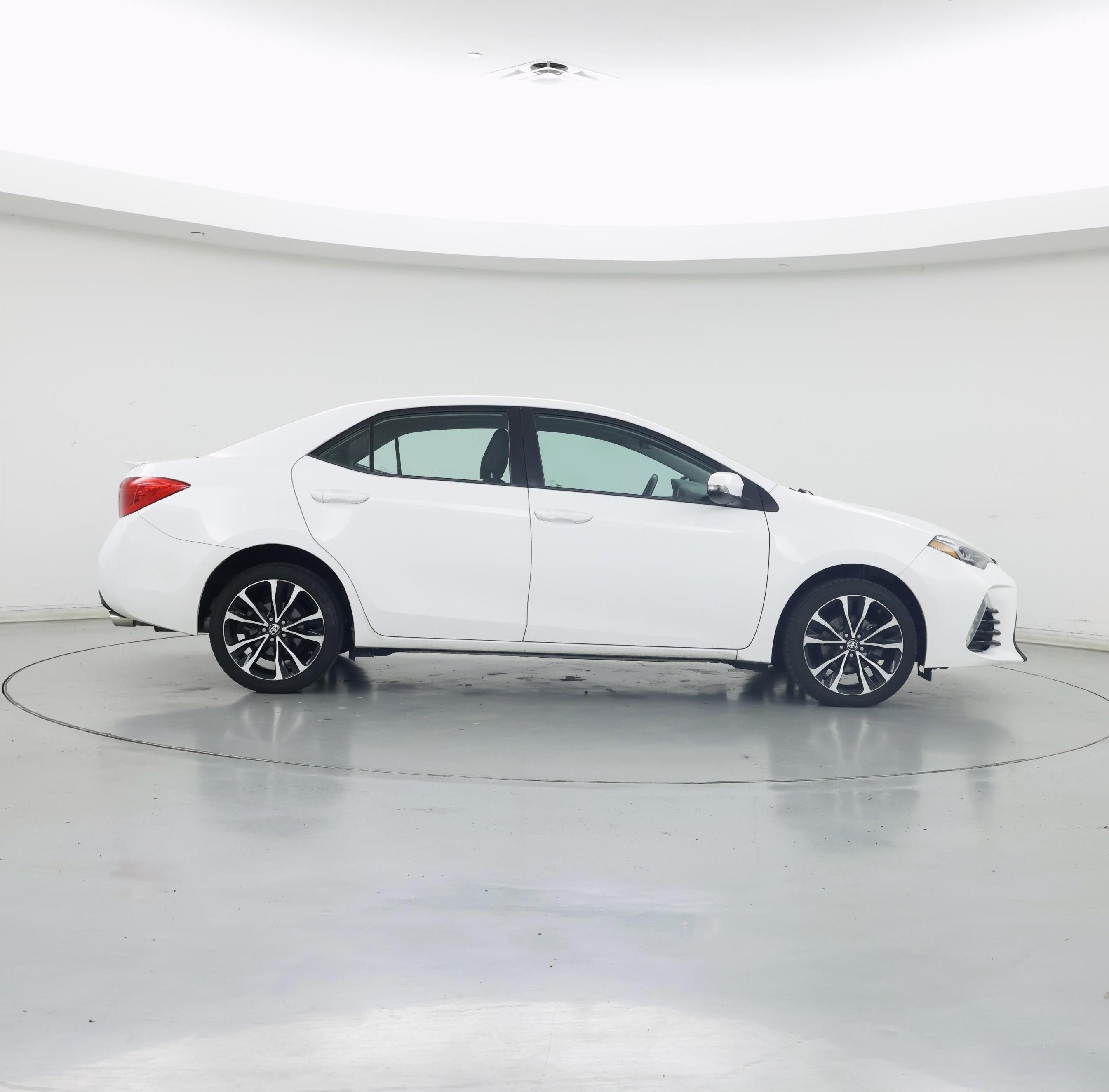 Thumbnail: 2018 Toyota Corolla - 7