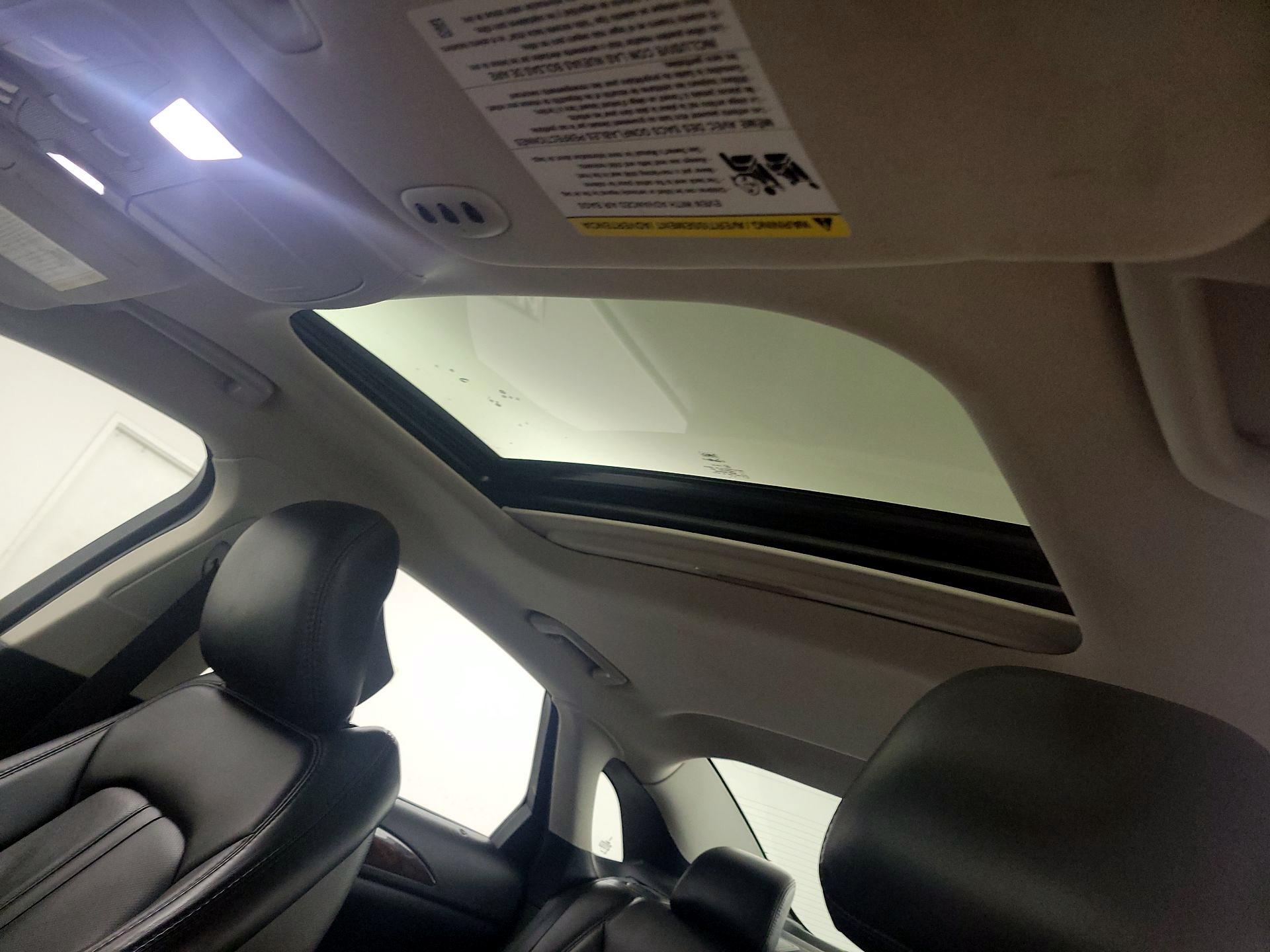 Thumbnail: 2016 Lincoln MKZ - 20