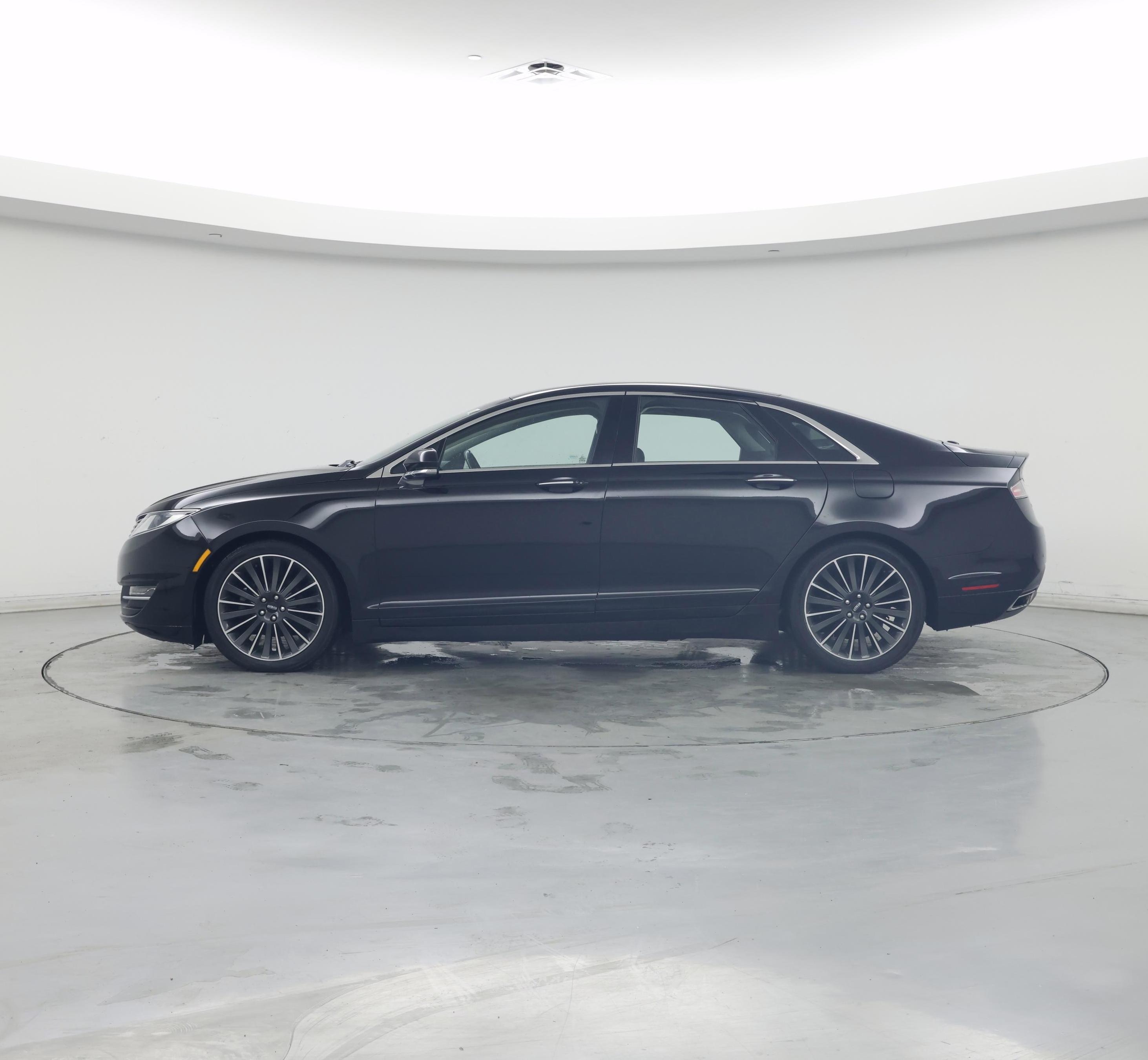 Thumbnail: 2016 Lincoln MKZ - 3