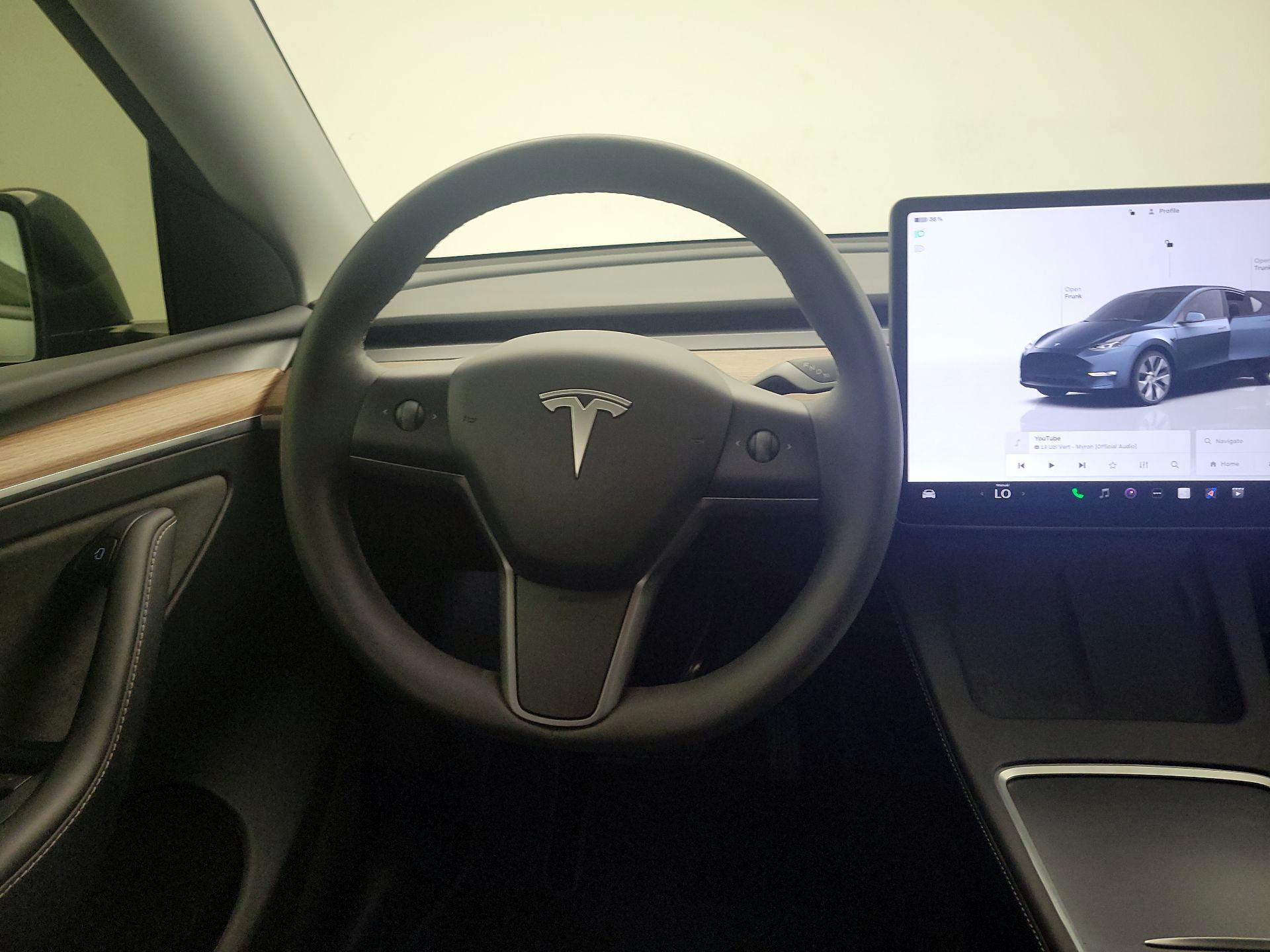 Thumbnail: 2024 Tesla Model Y - 10