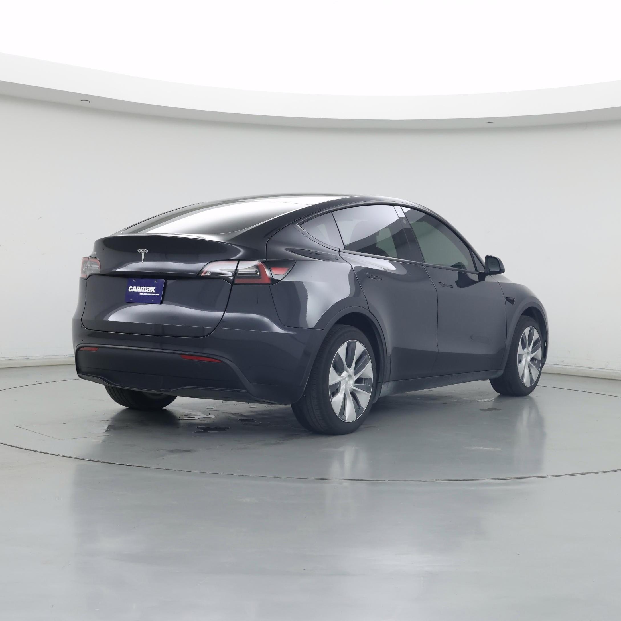 Thumbnail: 2024 Tesla Model Y - 8