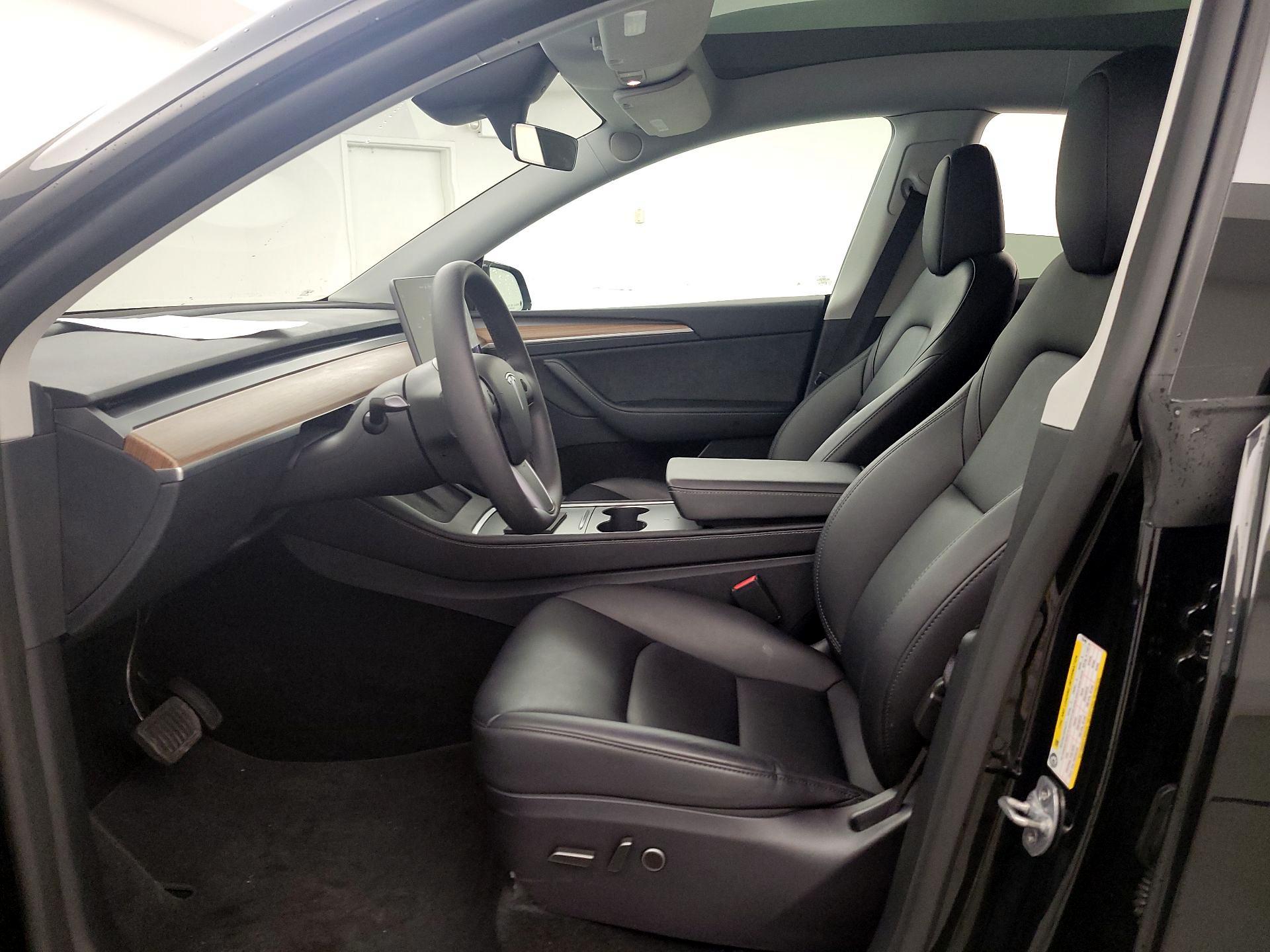 Thumbnail: 2025 Tesla Model Y - 11