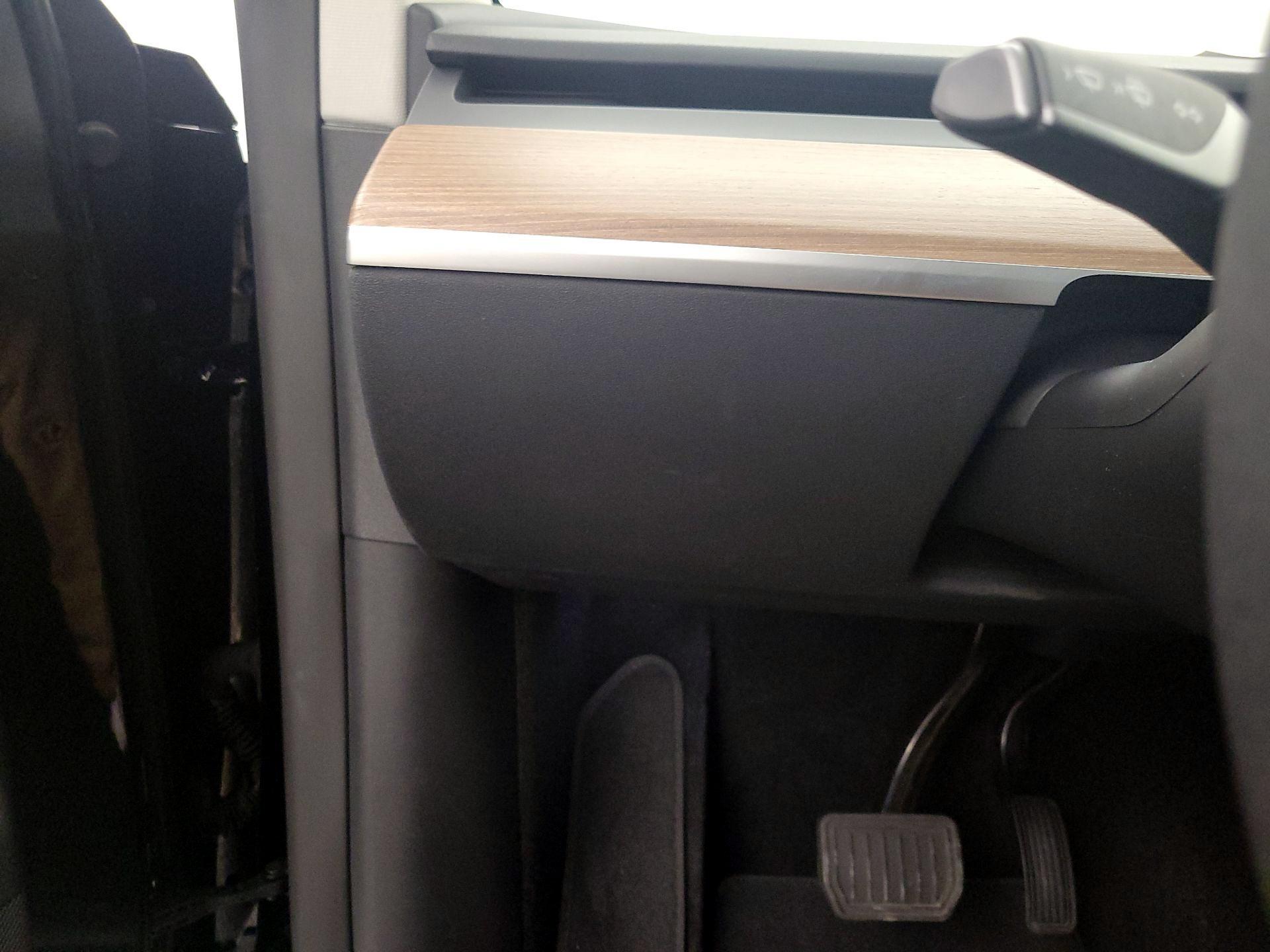 Thumbnail: 2025 Tesla Model Y - 13