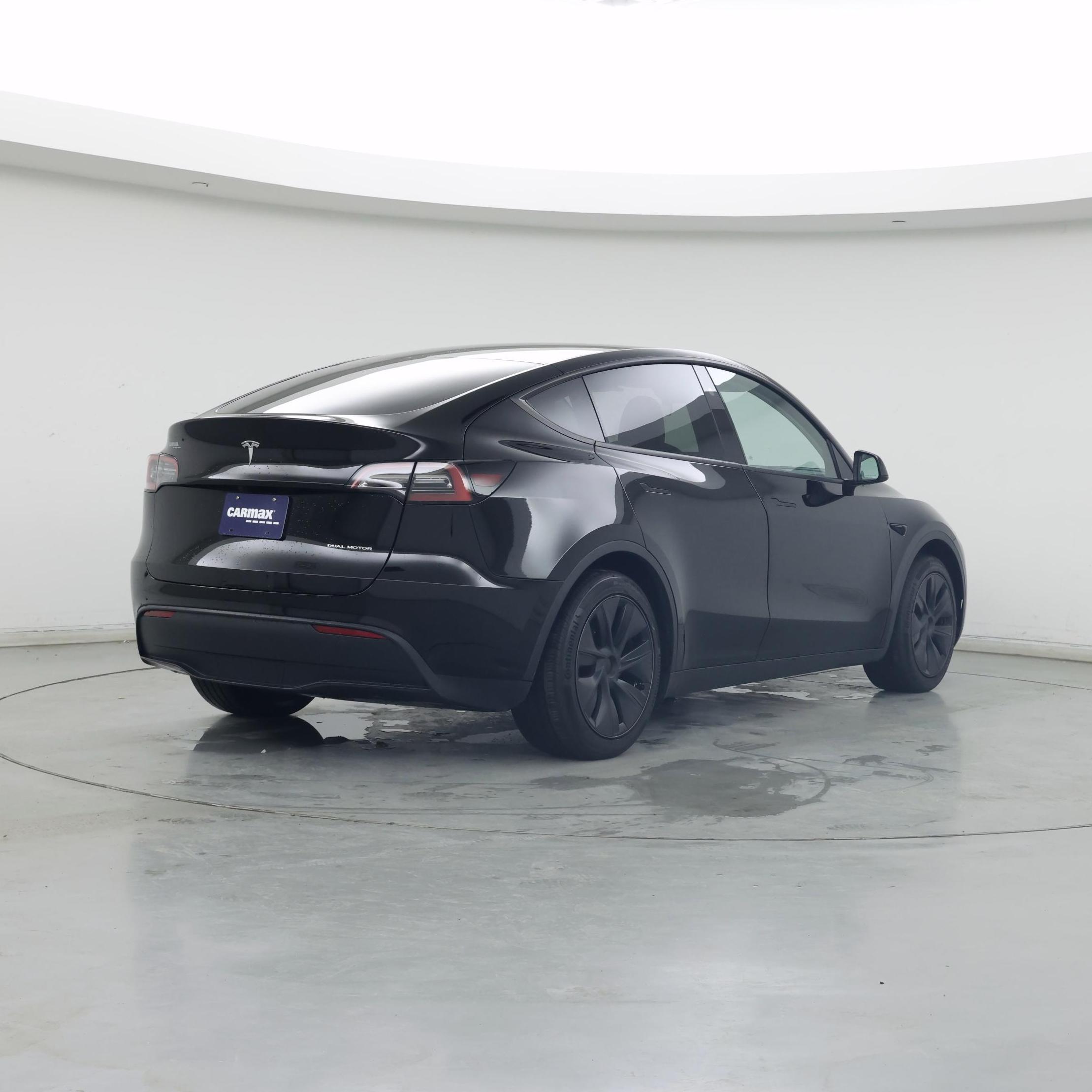 Thumbnail: 2025 Tesla Model Y - 8