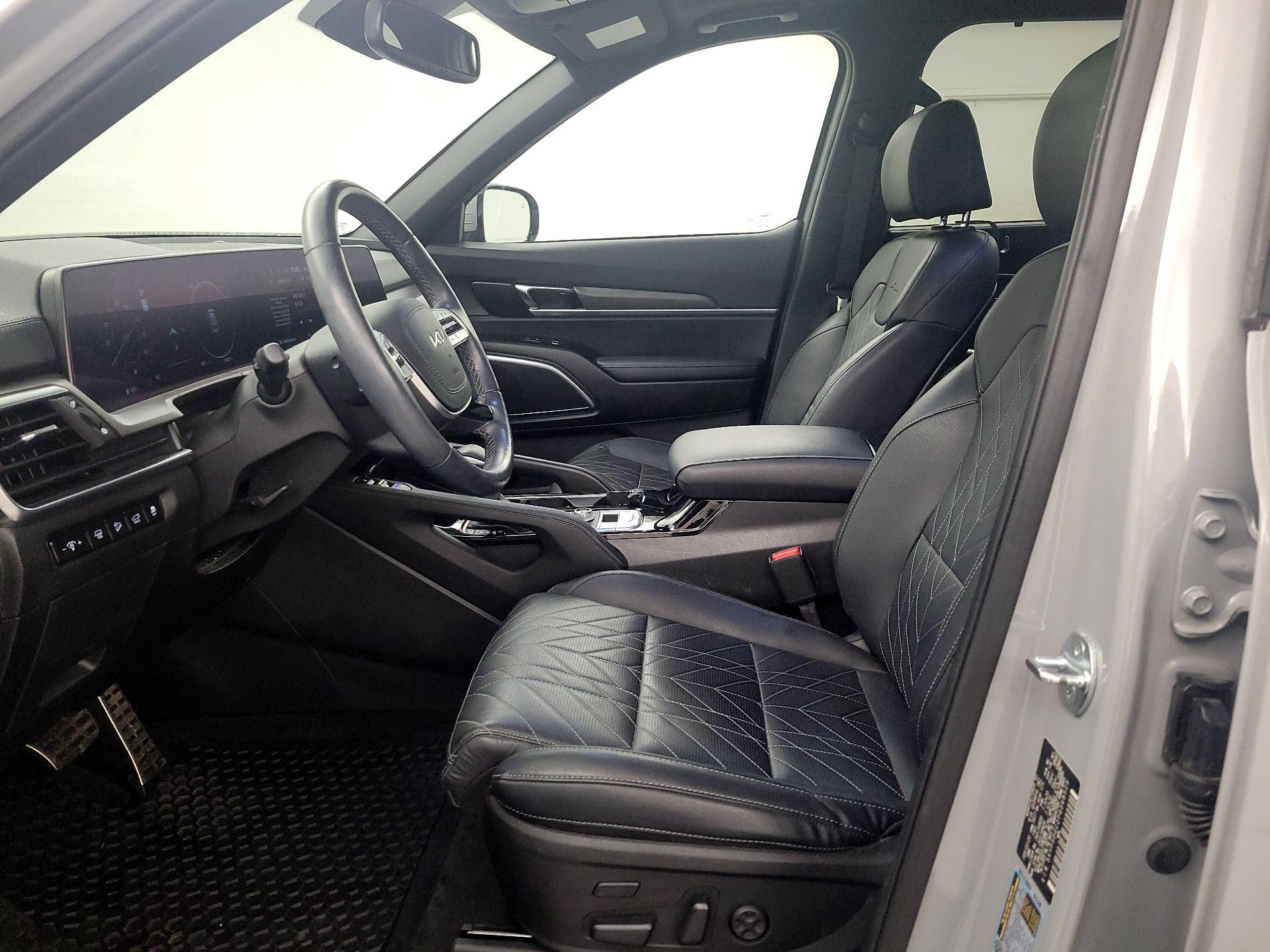 Thumbnail: 2023 Kia Telluride - 11