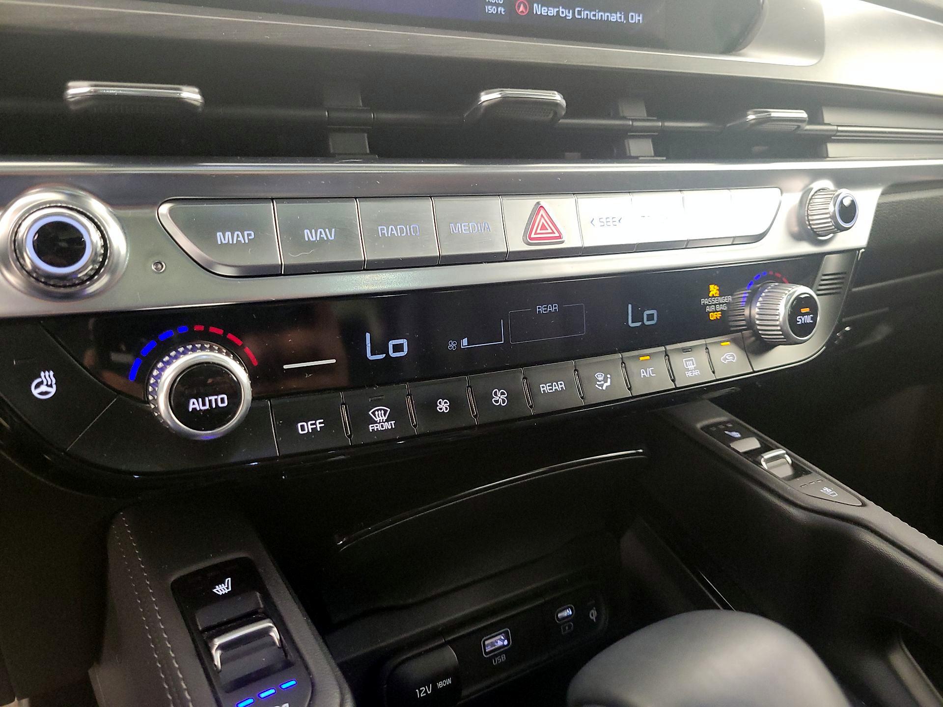 Thumbnail: 2023 Kia Telluride - 17