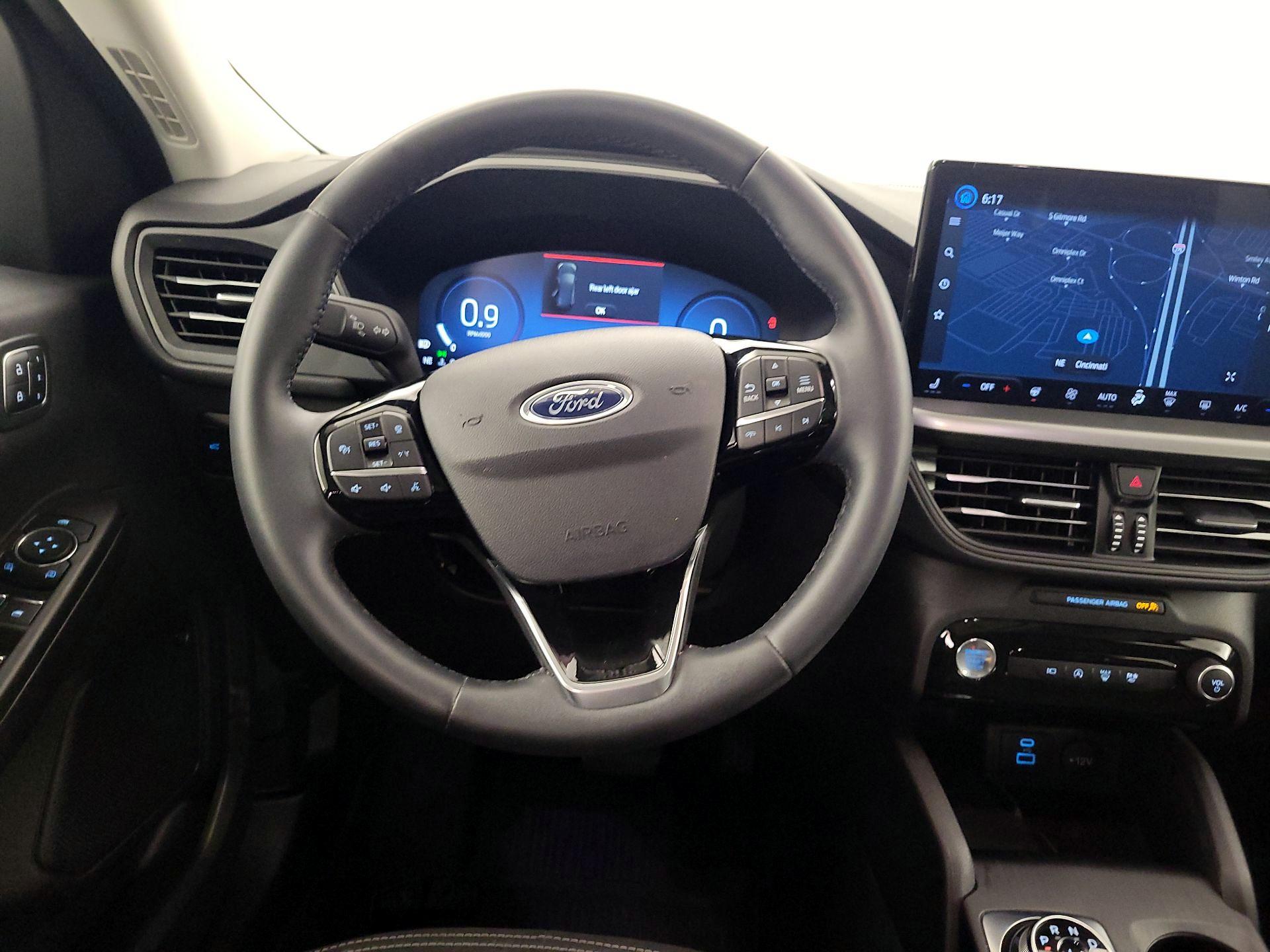 Thumbnail: 2023 Ford Escape - 10