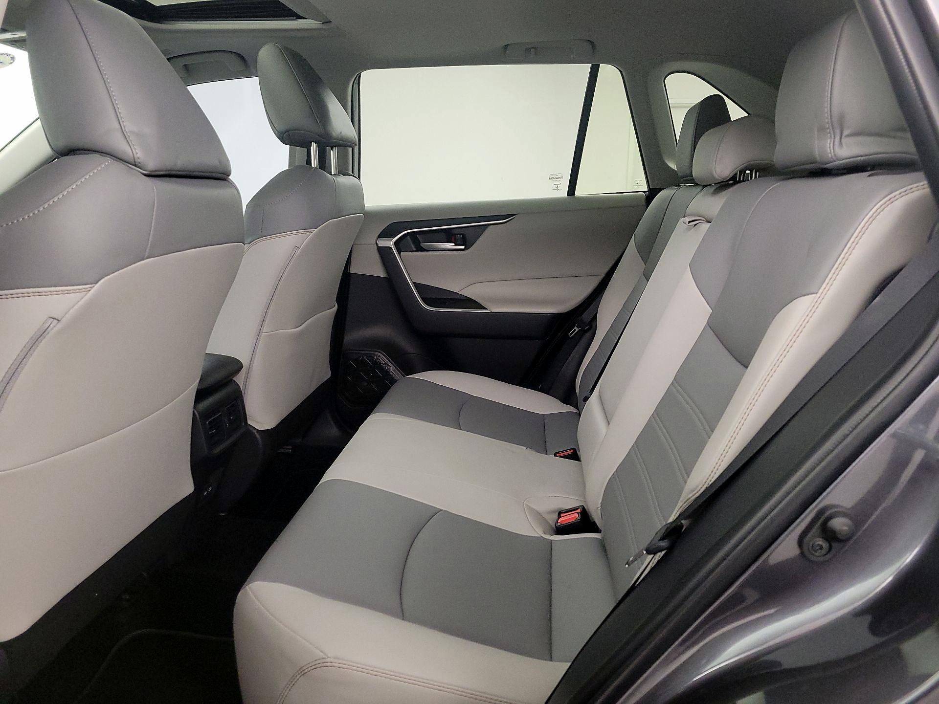 Thumbnail: 2025 Toyota RAV4 - 20