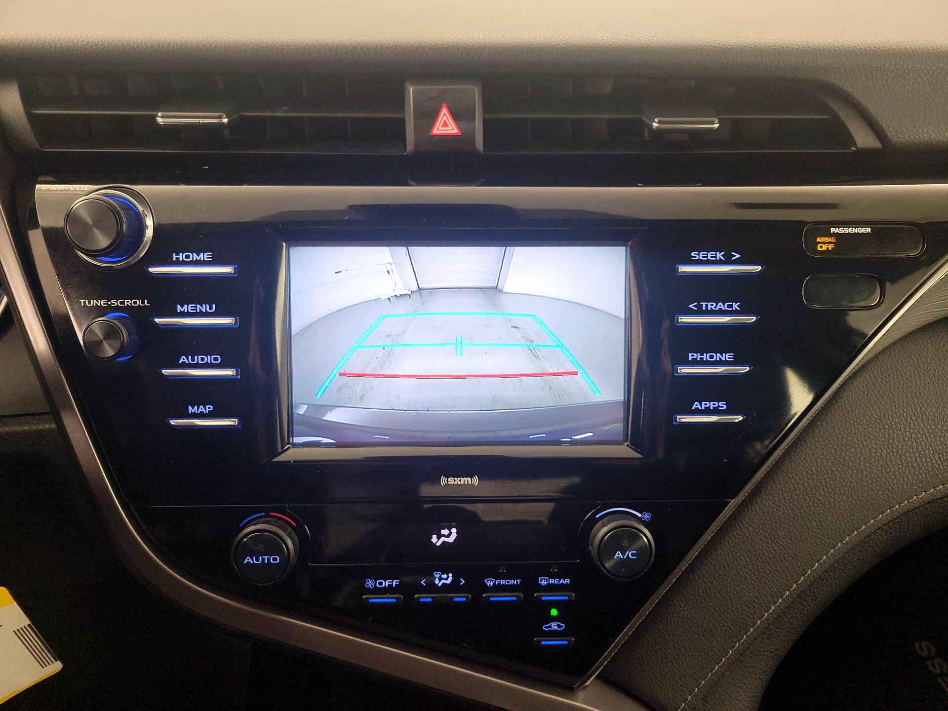 Thumbnail: 2020 Toyota Camry - 15