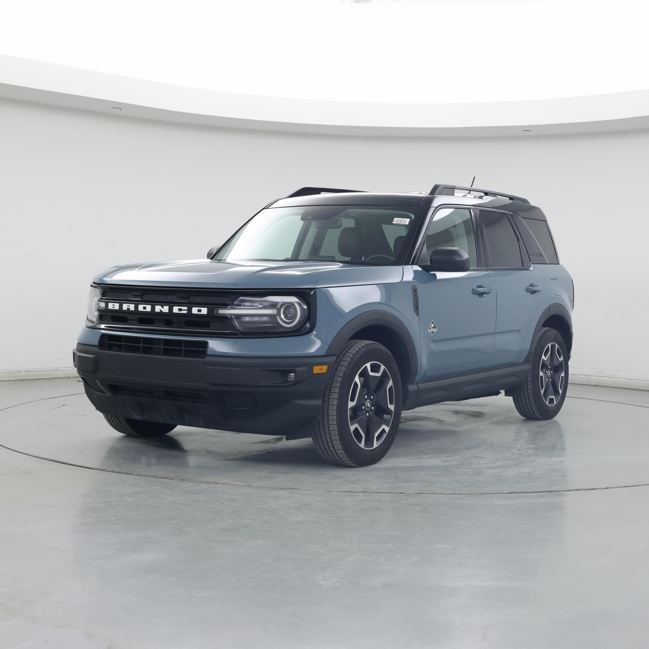 Thumbnail: 2021 Ford Bronco Sport - 4