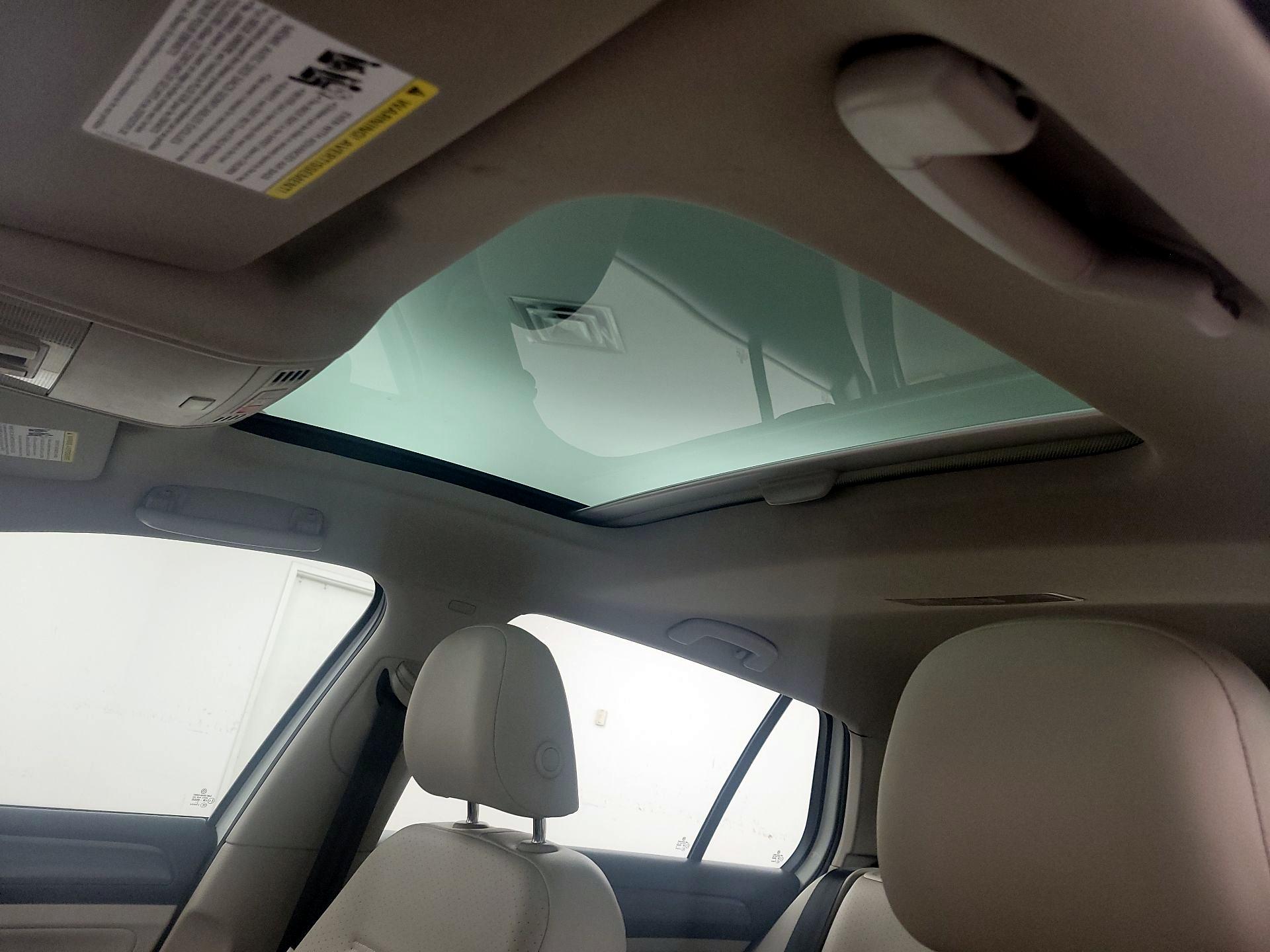 Thumbnail: 2019 Volkswagen Golf - 19