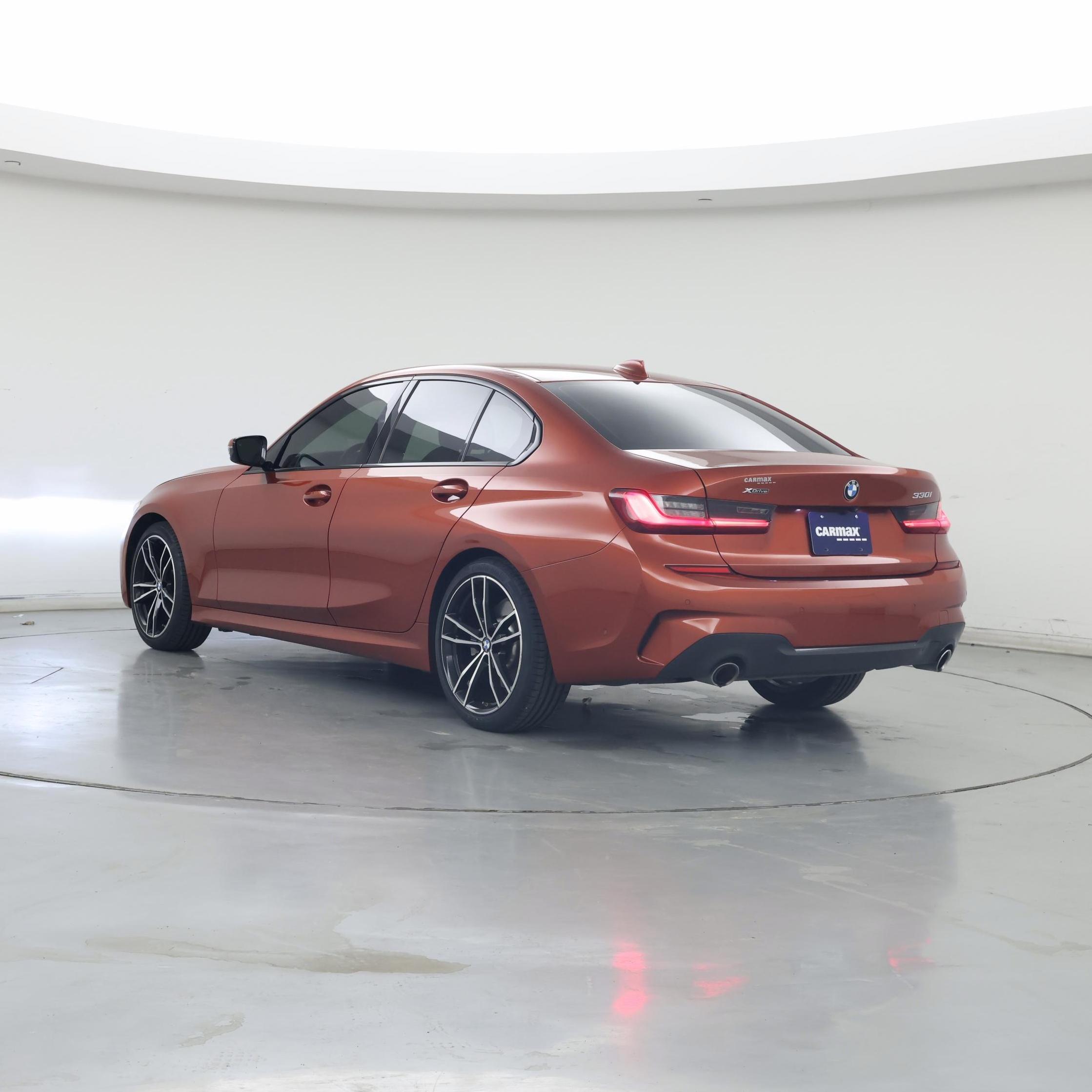 Thumbnail: 2021 BMW 3 Series - 2