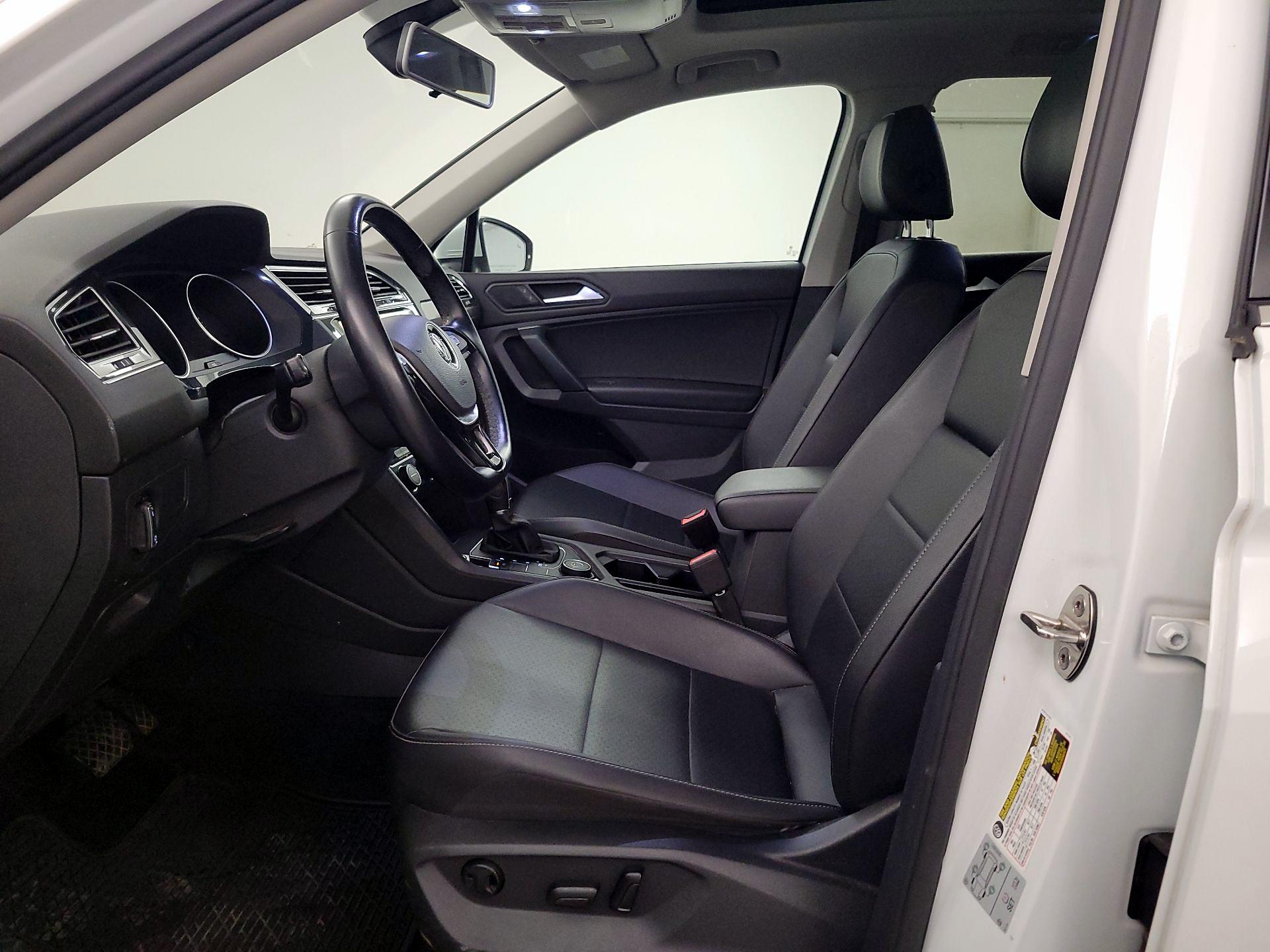 Thumbnail: 2019 Volkswagen Tiguan - 11